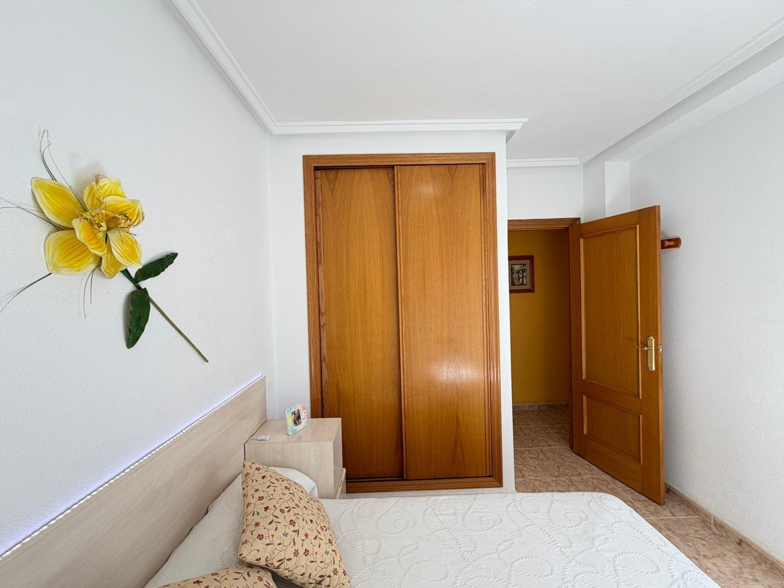 Bathroom fittings and wall tiles in penthouse, Playa del Cura, Torrevieja
