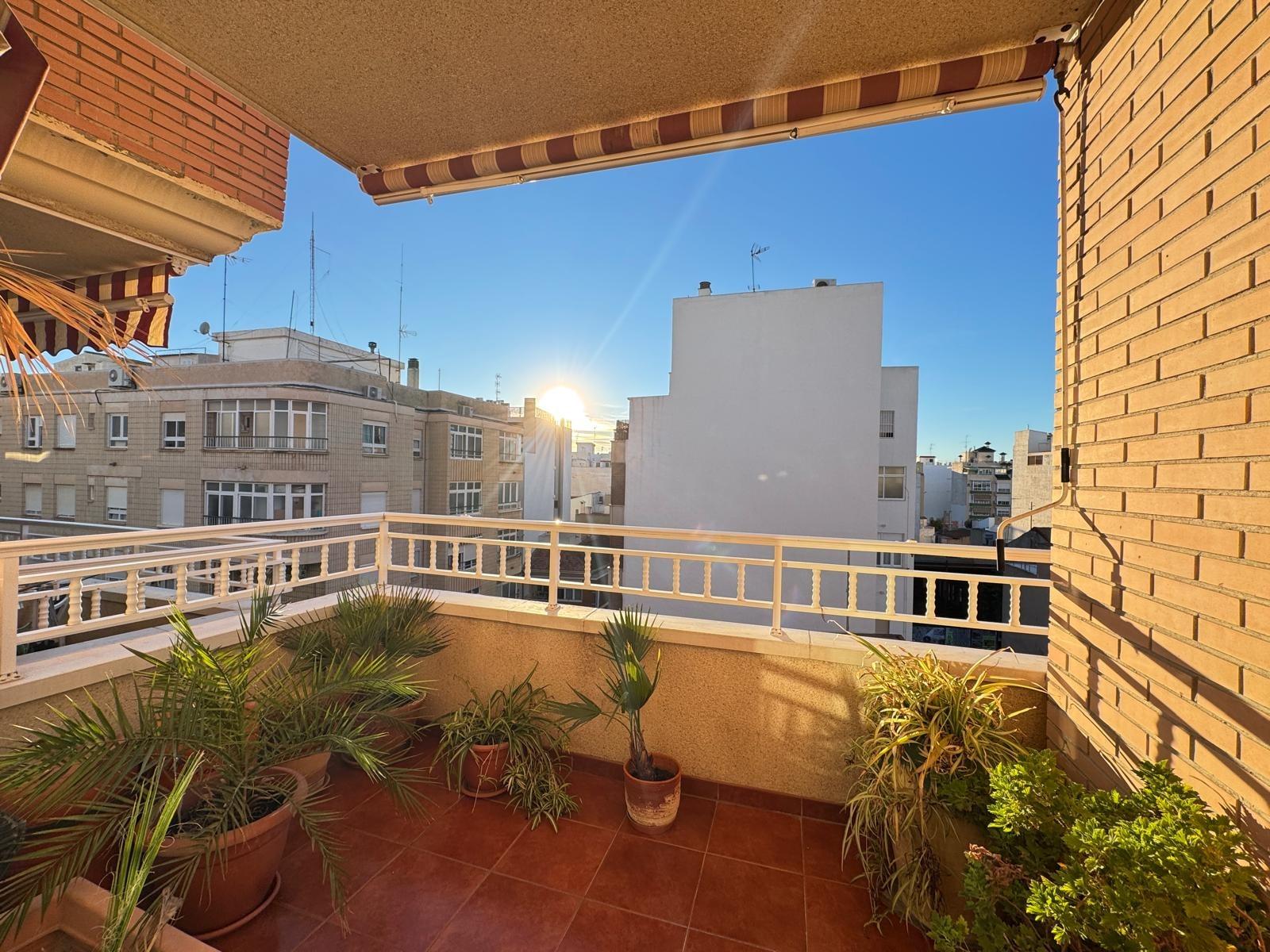 Laundry room with fittings, 4-bedroom apartment, Torrevieja Centre