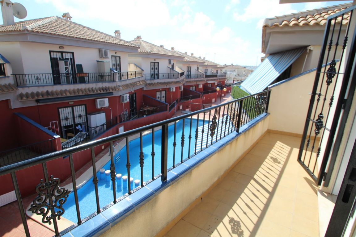 Entrance hallway with staircase visible, townhouse Aguas Nuevas 1, Torrevieja