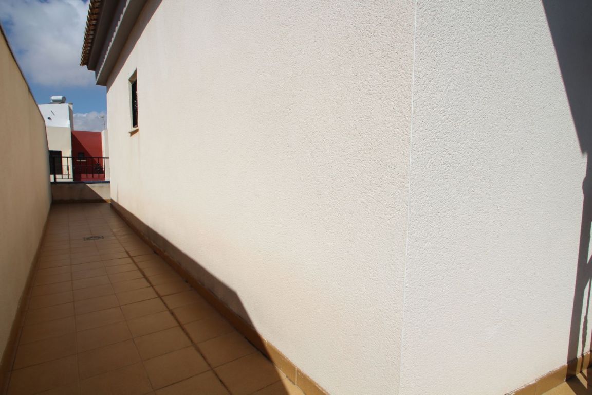 Kitchen open to dining area view, townhouse Aguas Nuevas 1, Torrevieja