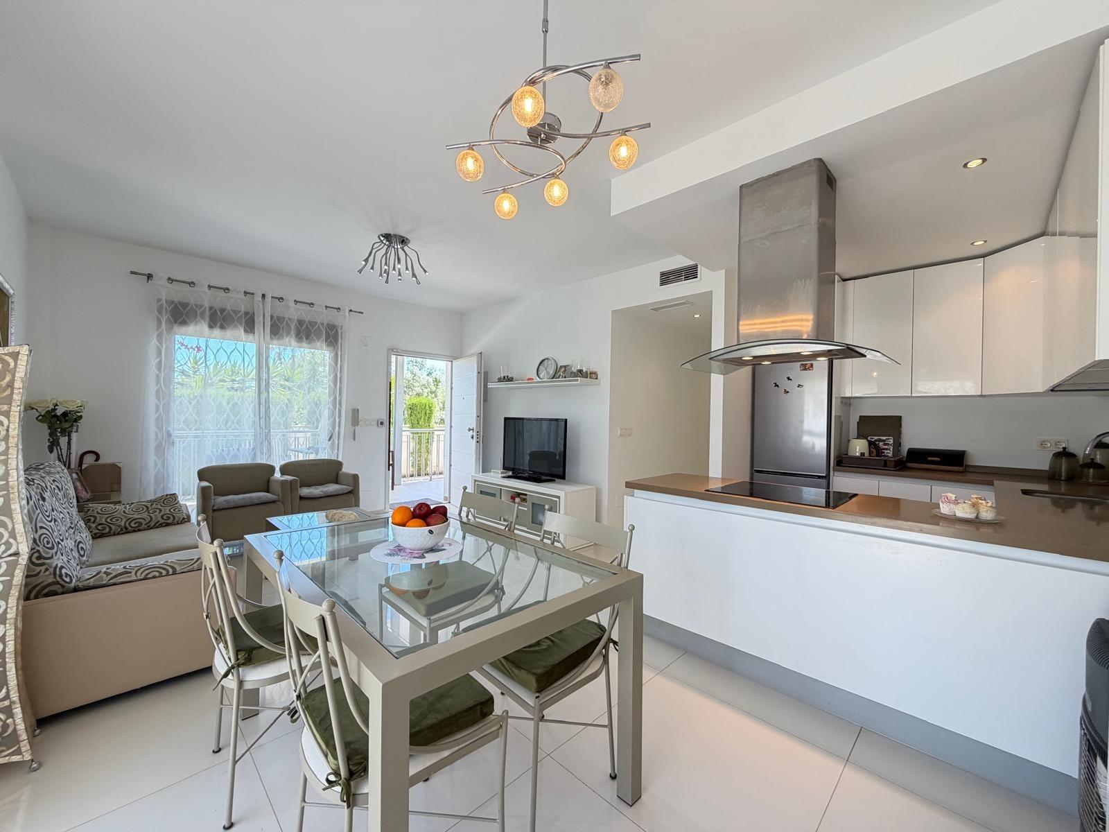 Kitchen with appliances and overhead cabinets, Doña Pepa villa