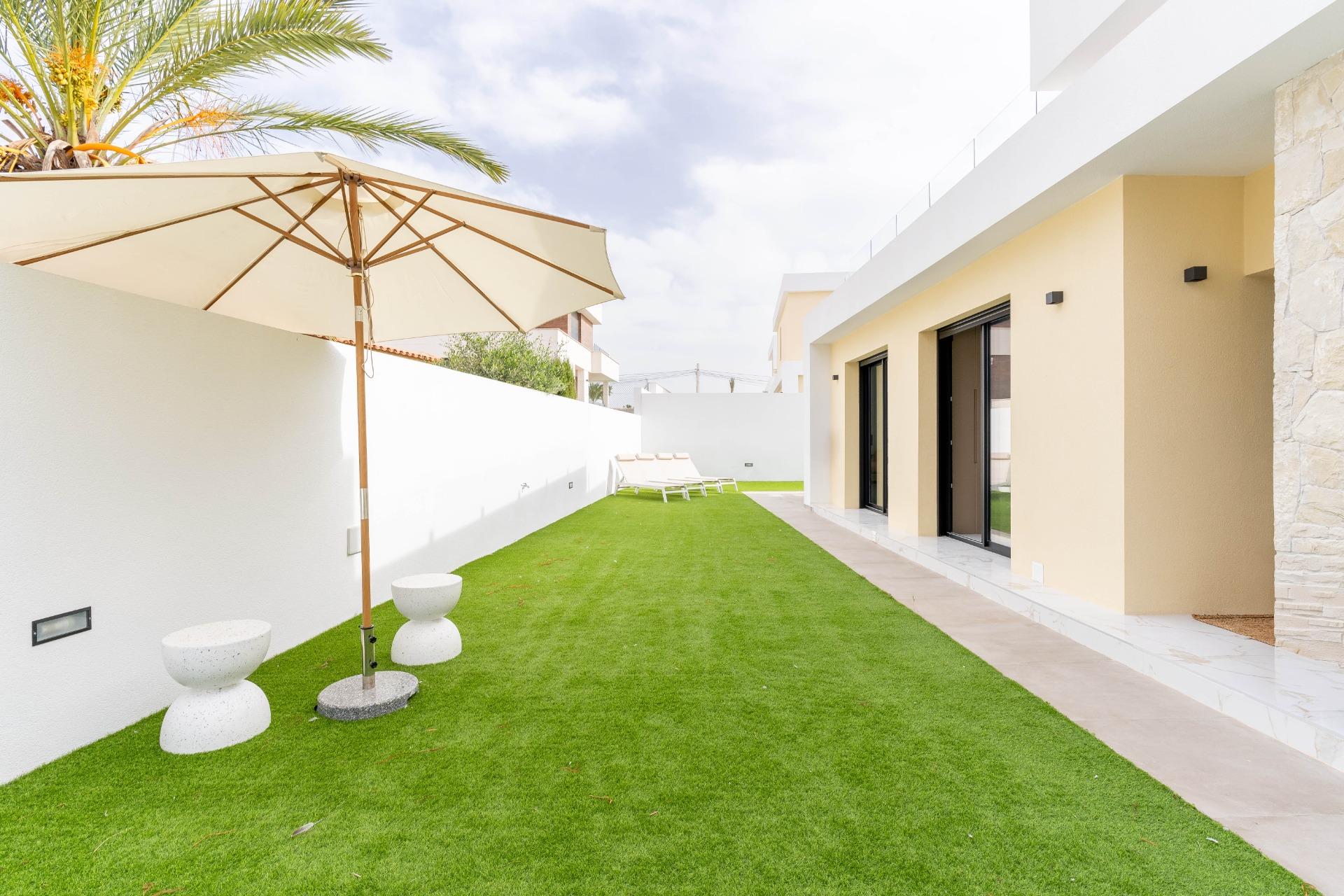 Two-car parking area at front of plot, La Siesta villa, Torrevieja