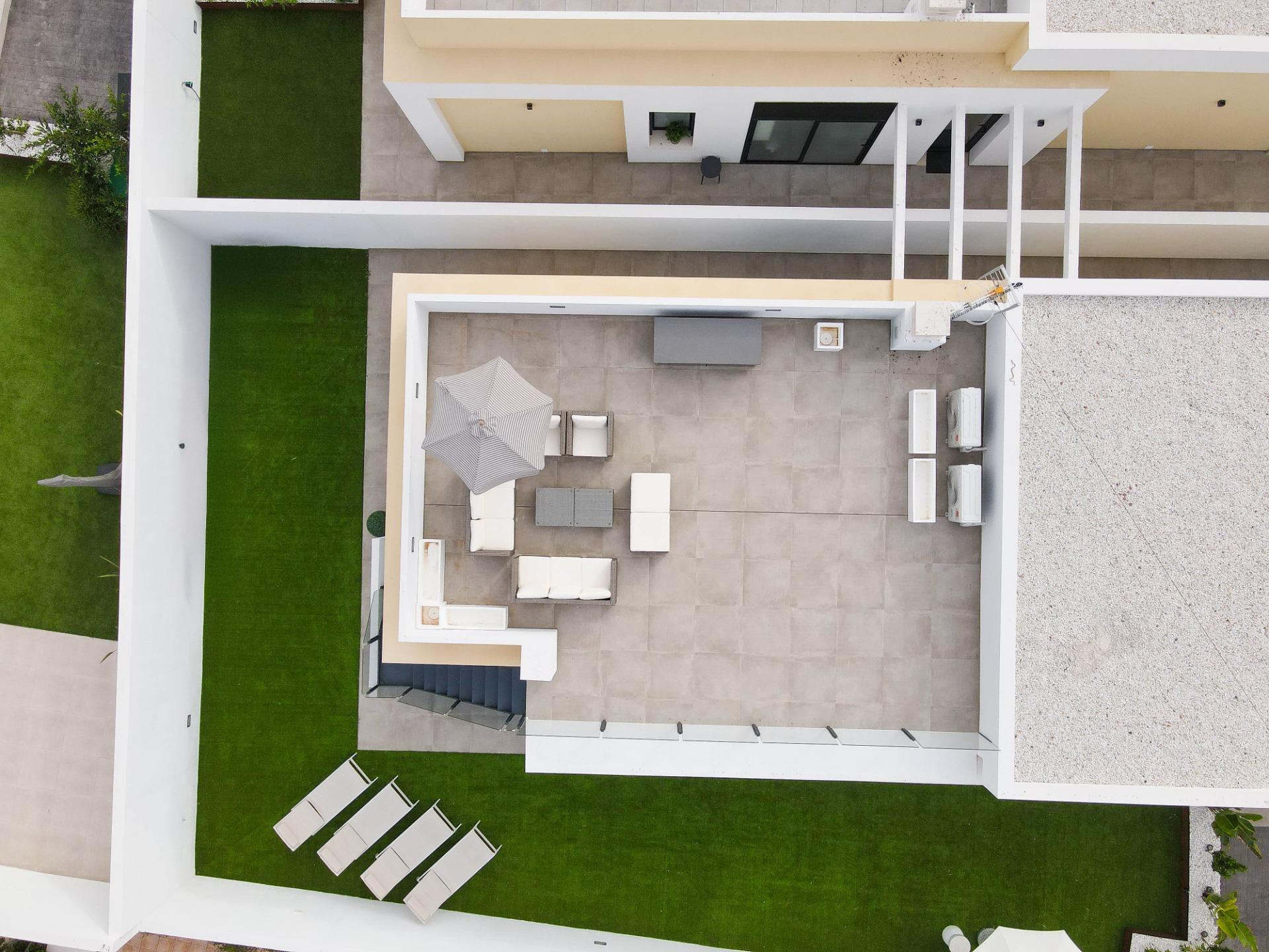 Plot boundary wall and side gate, La Siesta villa, Torrevieja