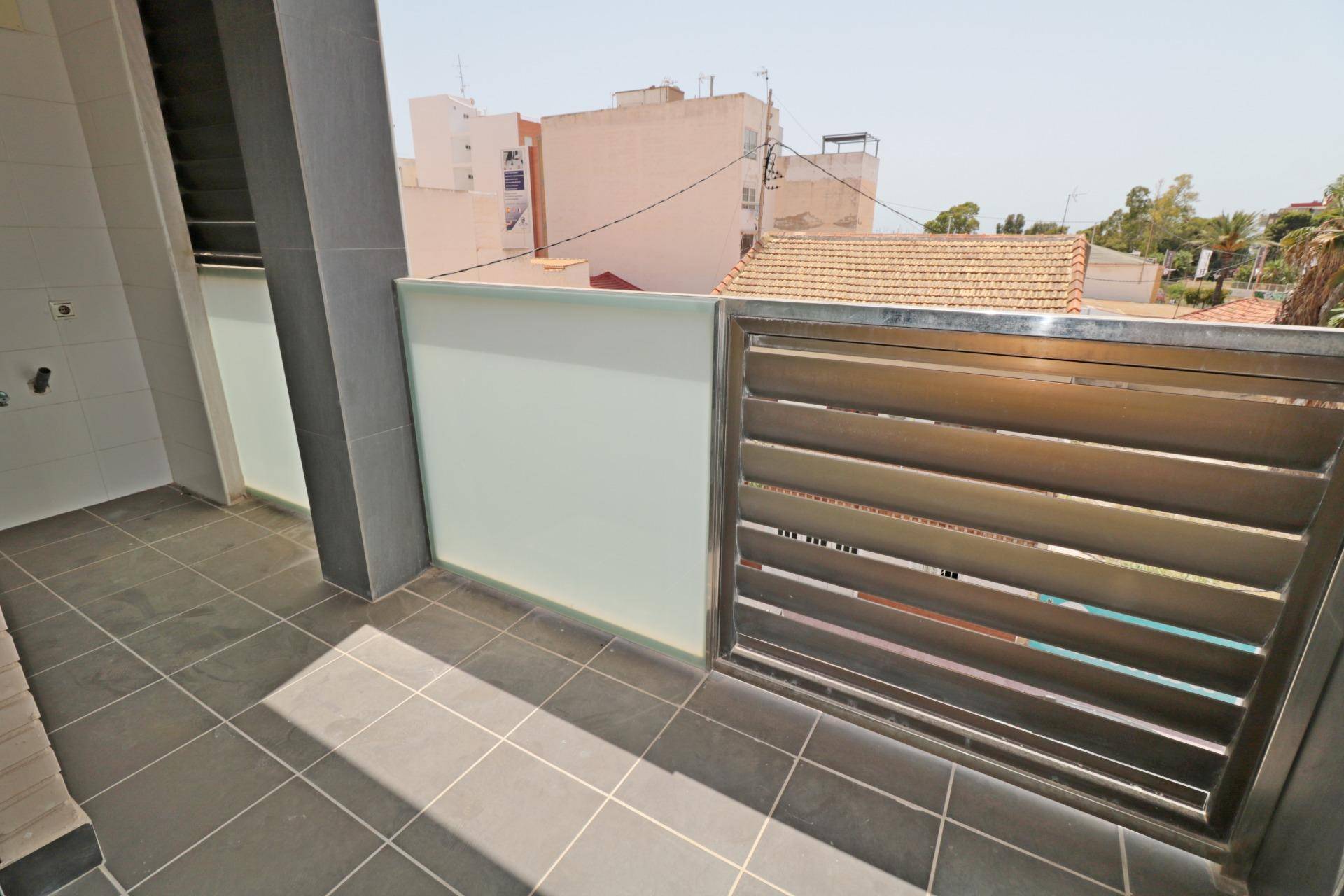 Main bedroom with double bed in 4-bedroom apartment, Parque de las Naciones, Torrevieja