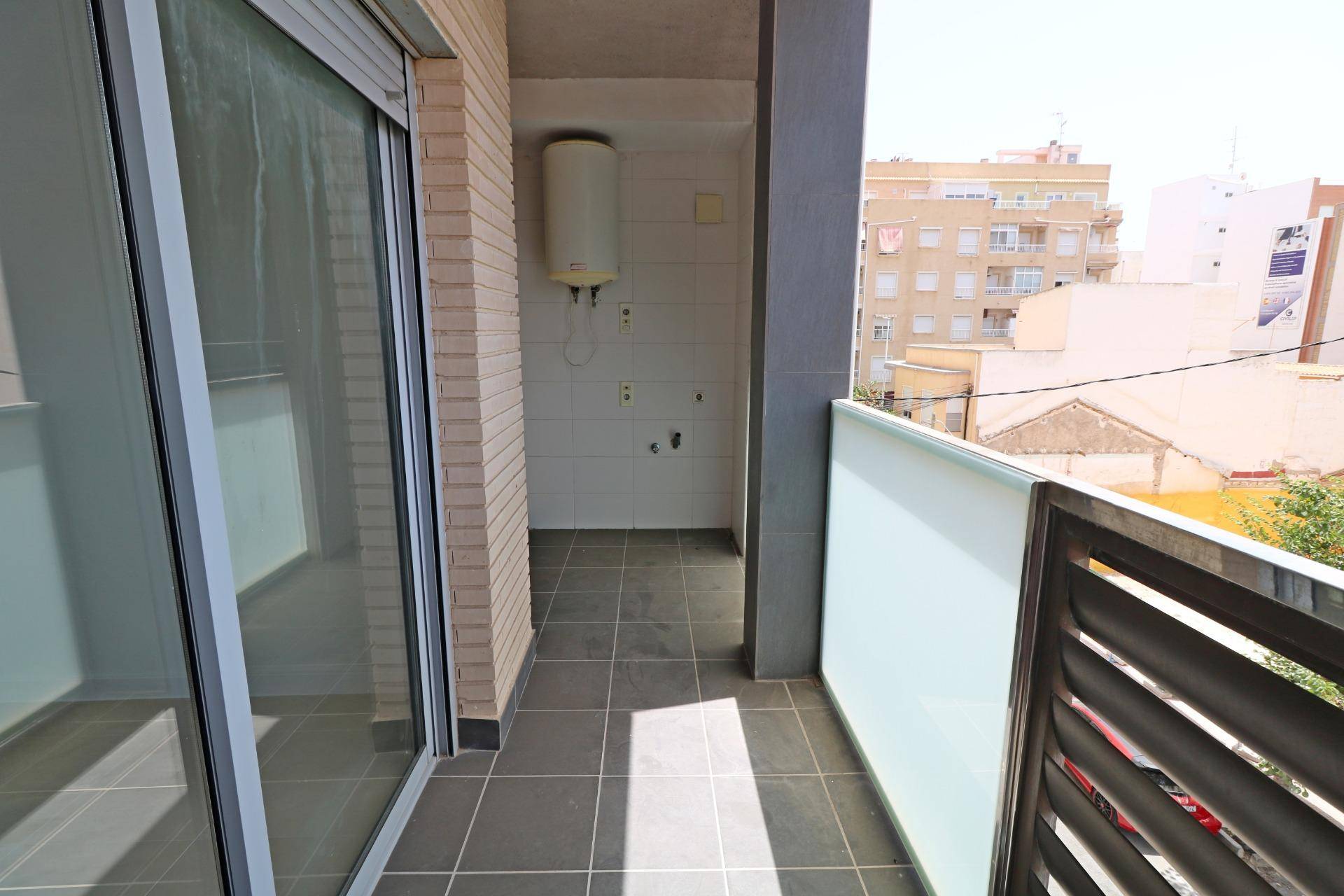 Third bedroom interior in 4-bedroom apartment, Parque de las Naciones, Torrevieja