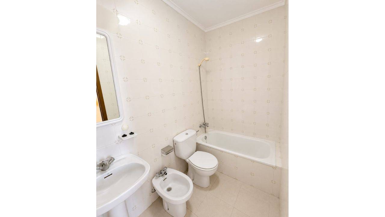 Hallway entrance area in 1-bedroom apartment, Rojales Hills, Rojales
