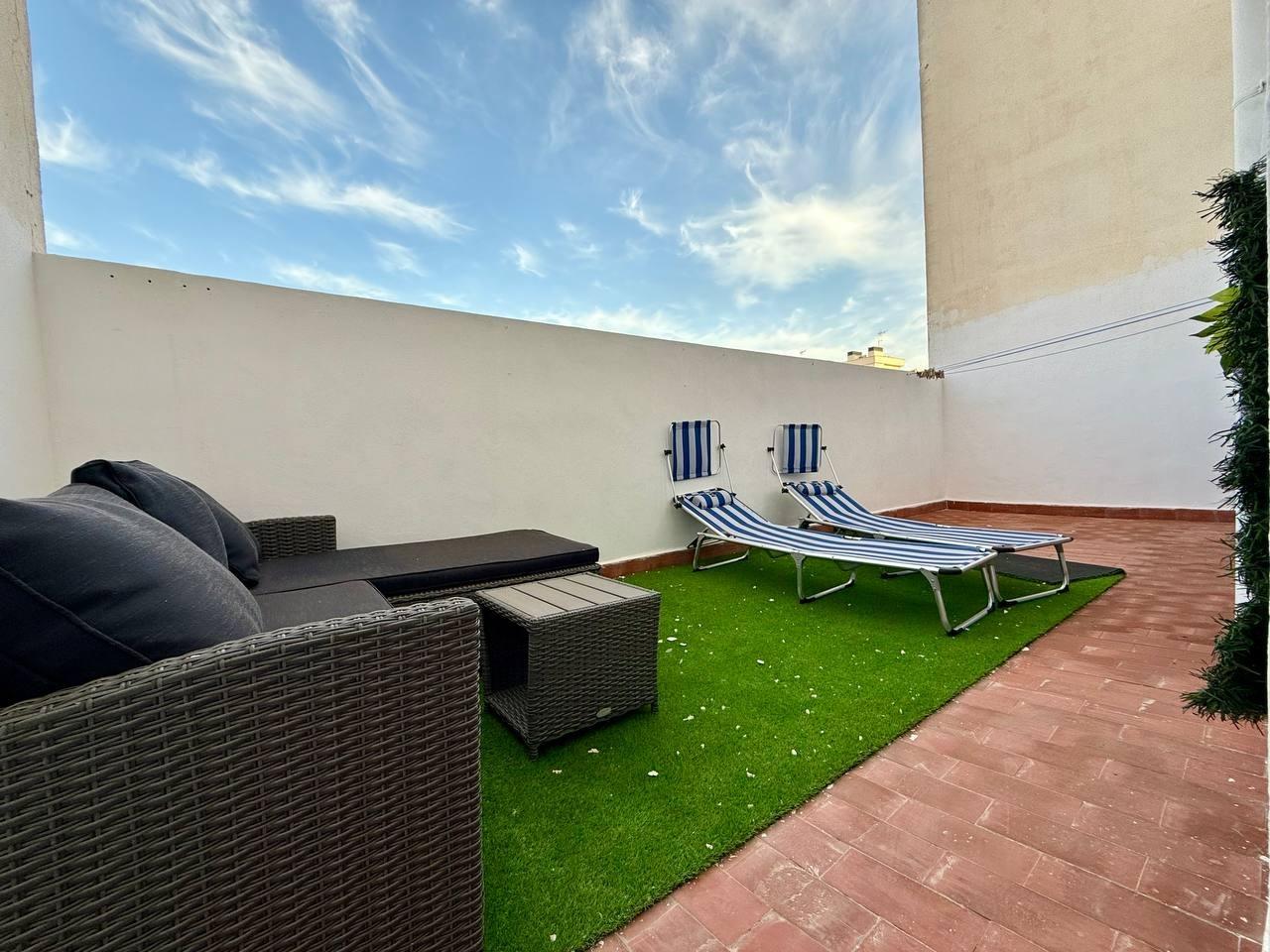 Kitchen cabinet doors and handles, Playa del Cura apartment, Torrevieja