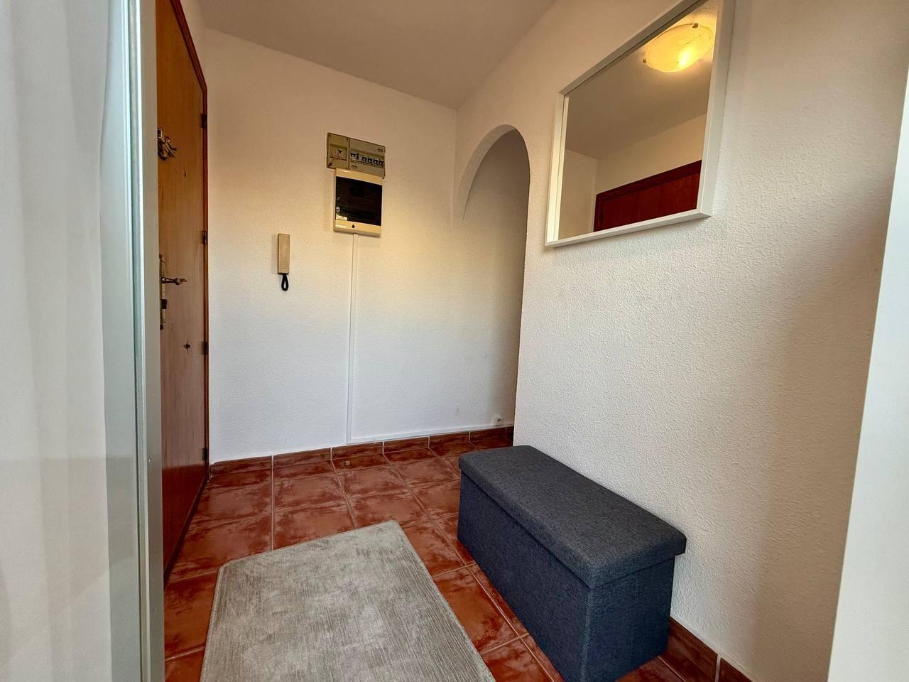 Bedroom ceiling with fitted wardrobe tops visible, Playa del Cura apartment