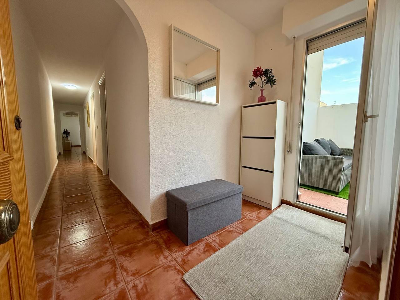 Kitchen viewed from doorway, apartment in Playa del Cura, Torrevieja