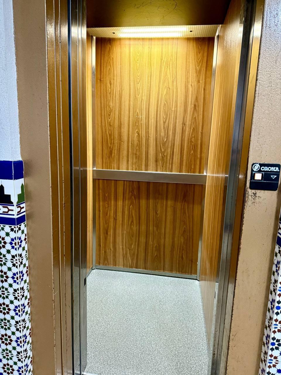 Building entrance door with intercom panel, Playa del Cura, Torrevieja