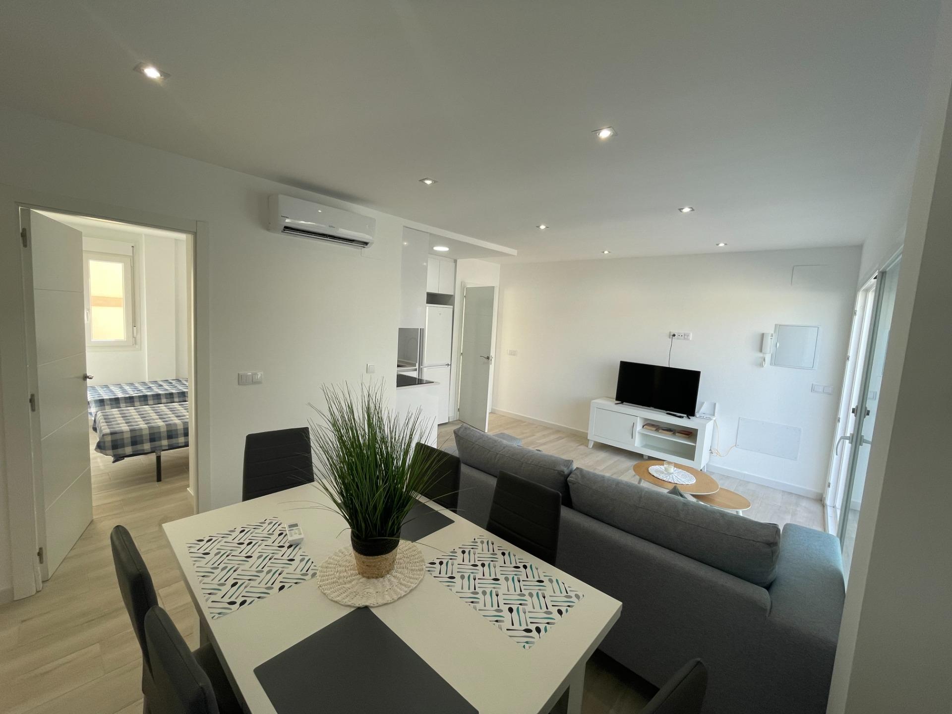 Open-plan living and dining area in 1-bedroom bungalow, La Regia, Orihuela Costa