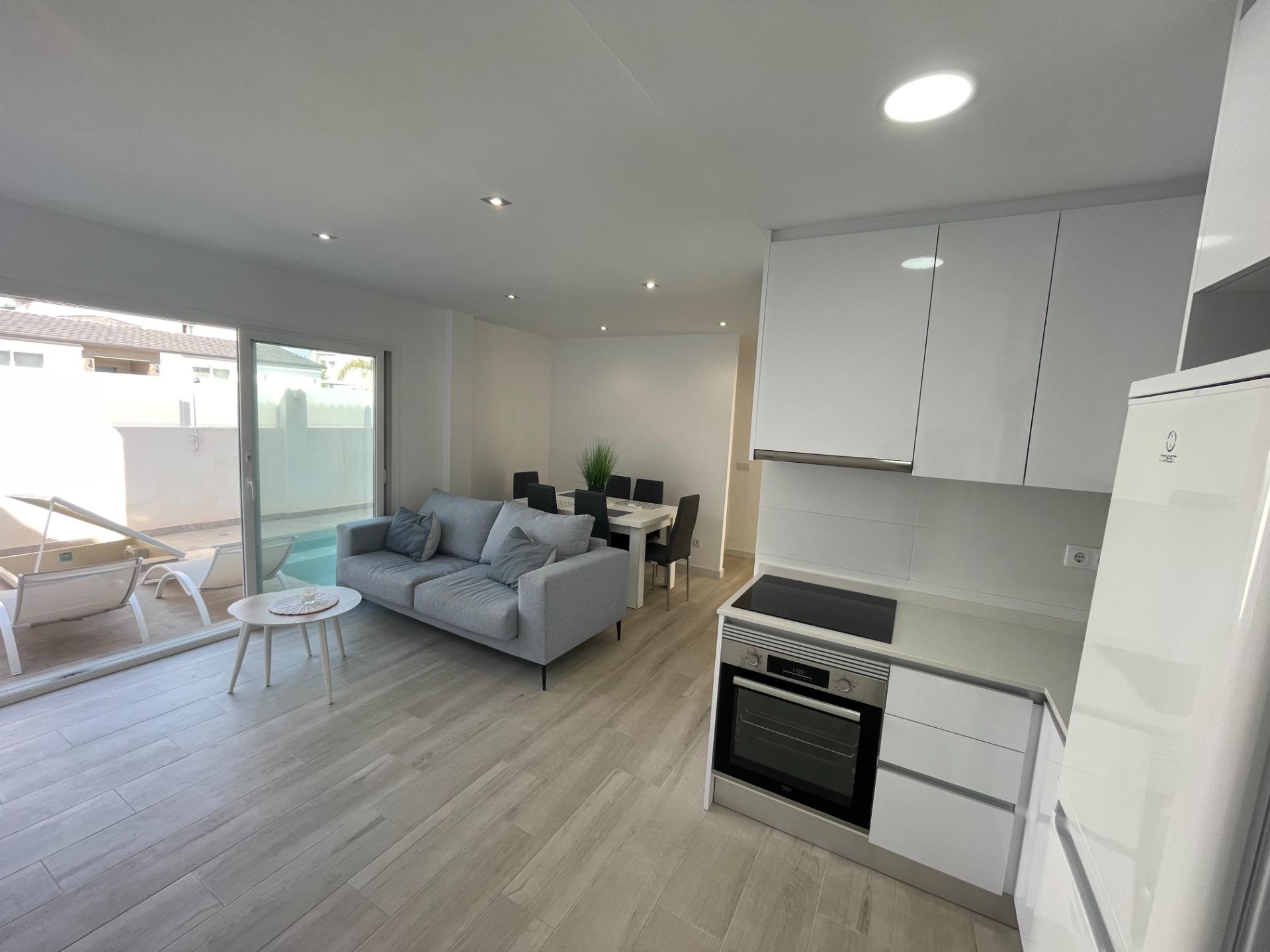 Bedroom with built-in wardrobes in 1-bedroom bungalow, La Regia, Orihuela Costa