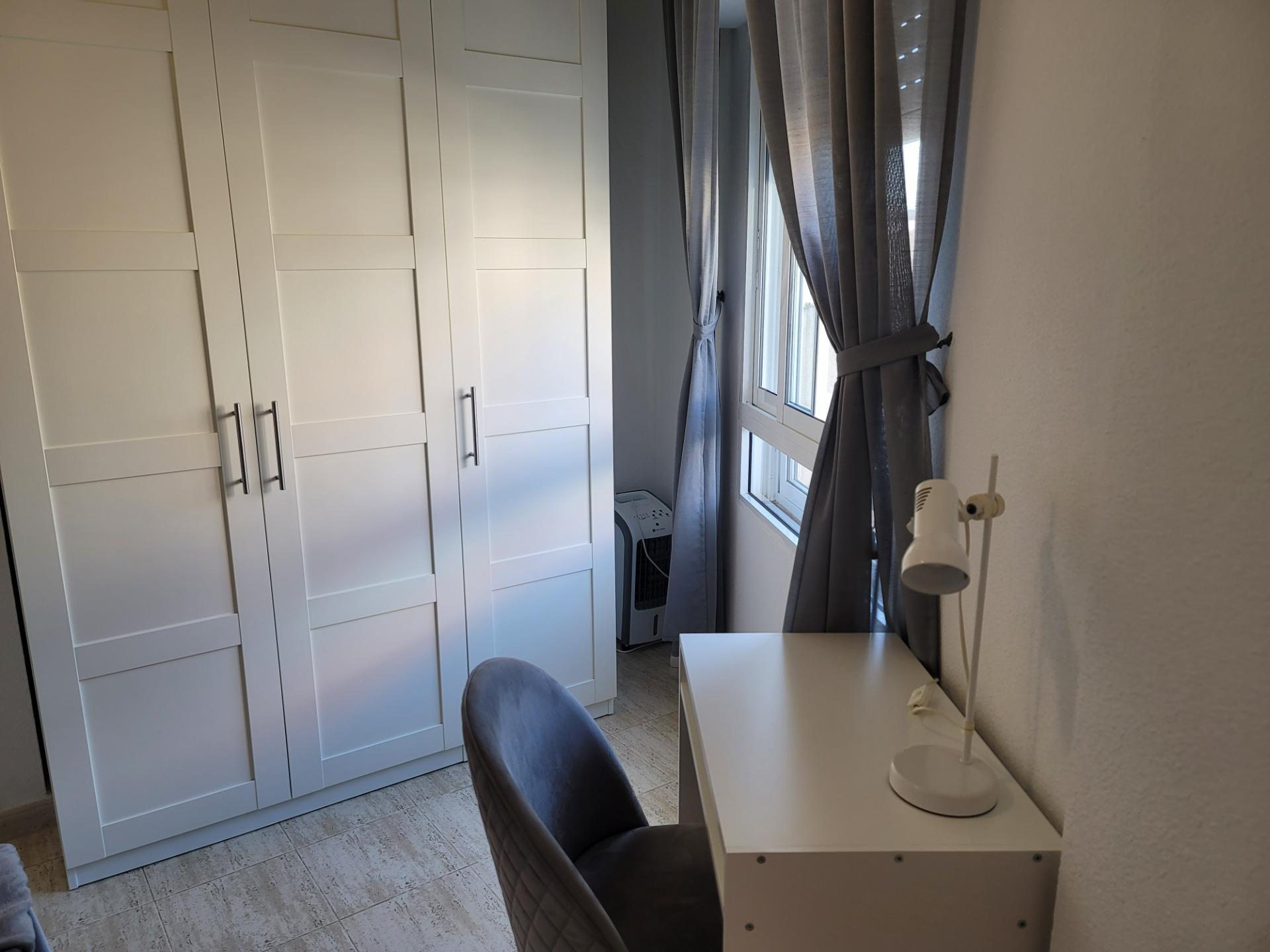 Air conditioning unit on living room wall, penthouse, Acequion, Torrevieja