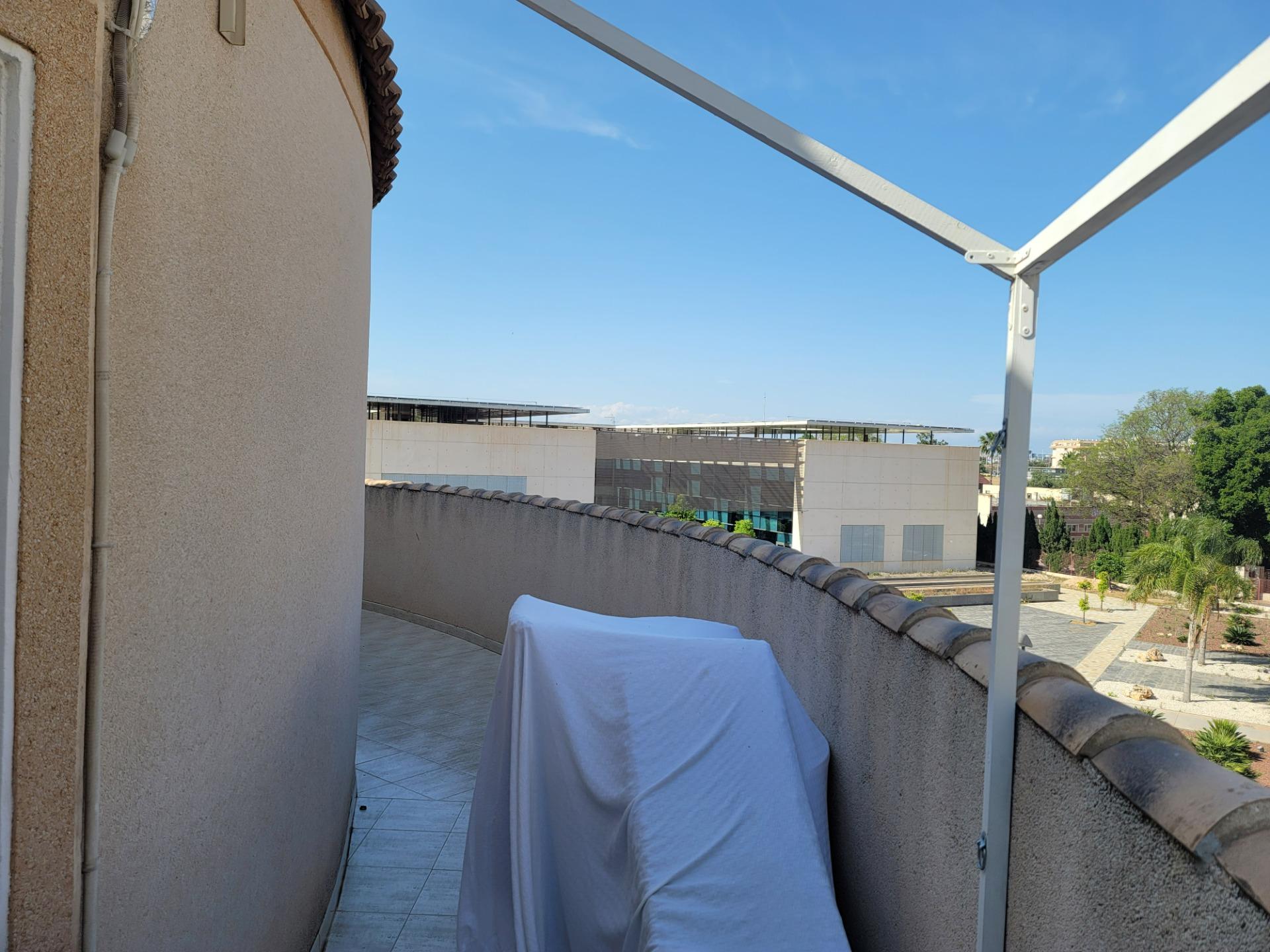 Bathroom with fittings in 2-bedroom penthouse, Acequion, Torrevieja