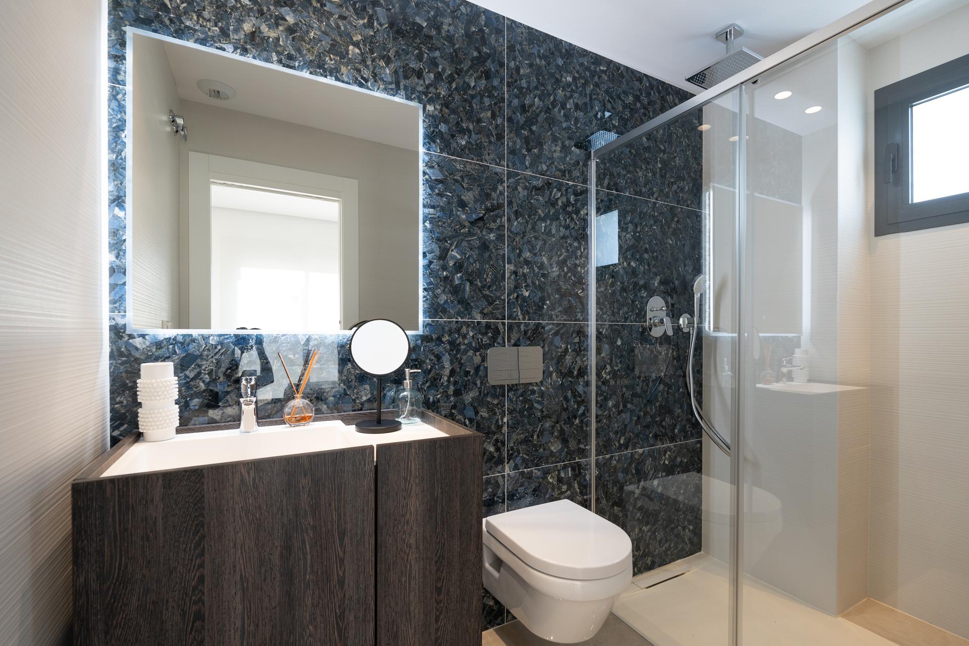 Built-in wardrobes in bedroom of new-build townhouse, El Pinet
