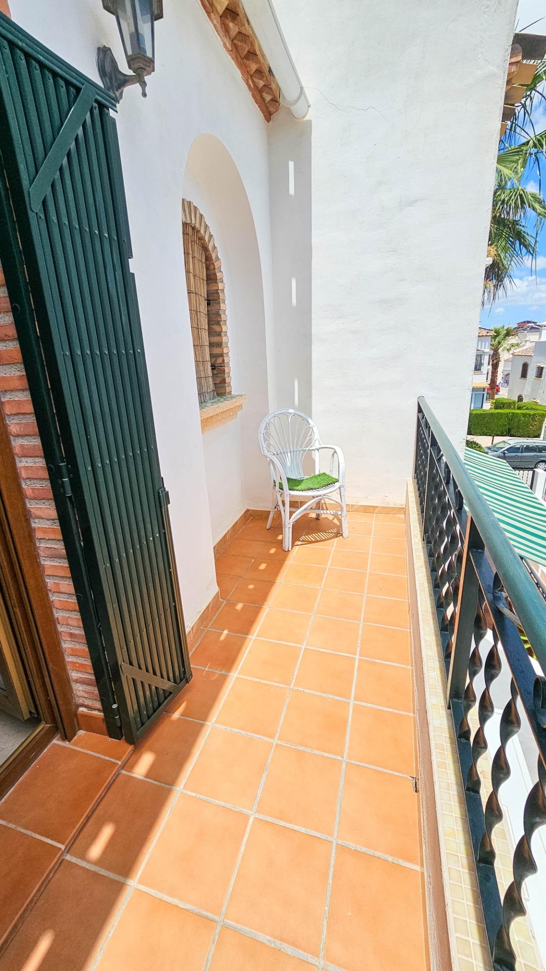 Terrace with outdoor space in 1-bedroom townhouse, PAU 8, Orihuela Costa