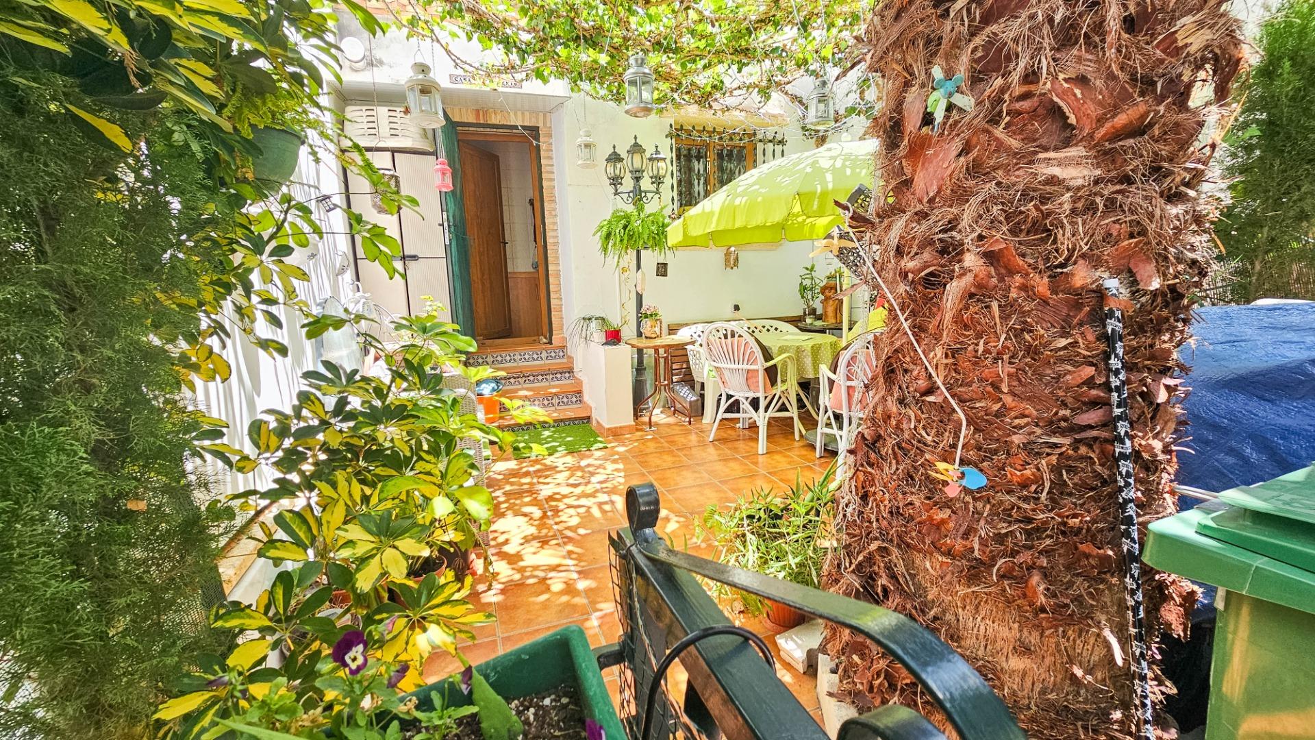 Street view of townhouse building in PAU 8, VillaMartin, Orihuela Costa
