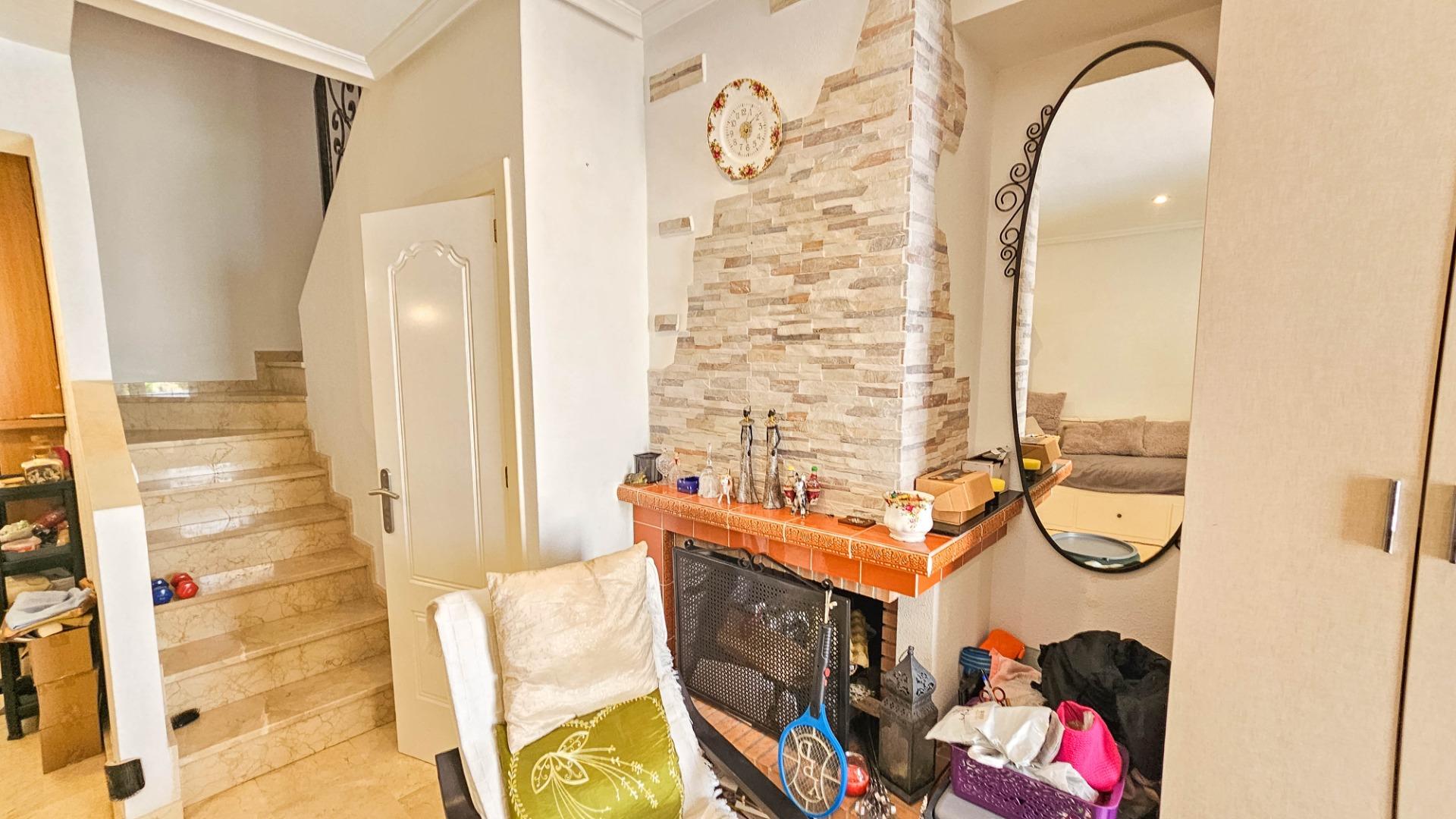 Second bedroom with built-in wardrobes in townhouse, PAU 8, Orihuela Costa