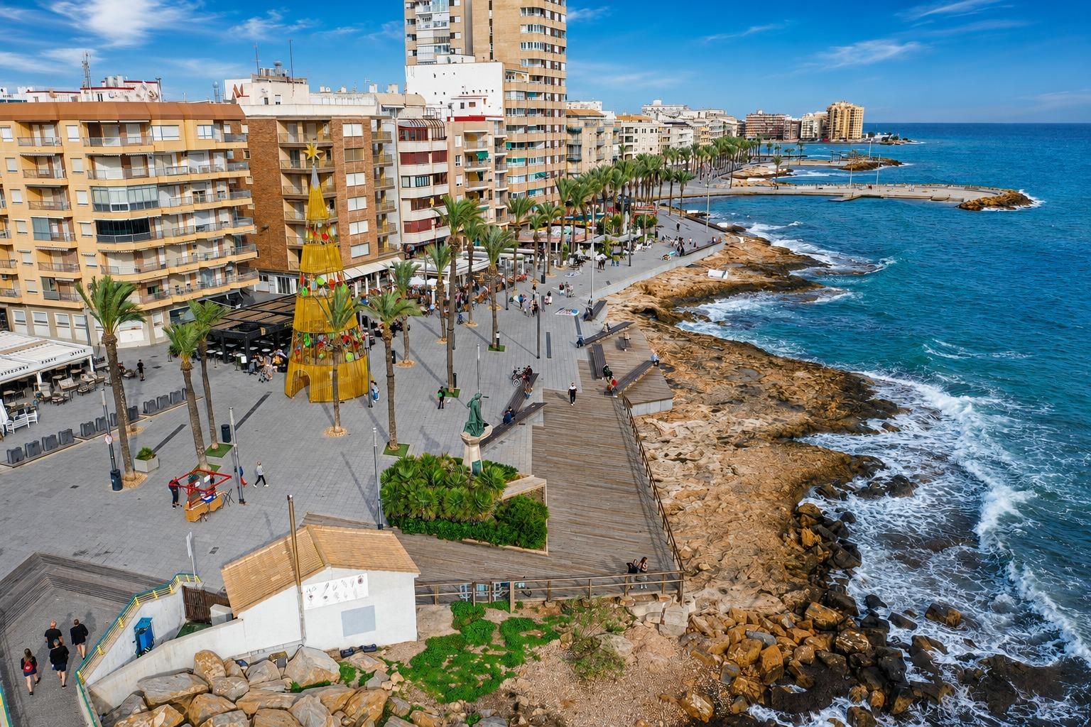 Residential street outside bungalow complex, Aguas Nuevas, Torrevieja
