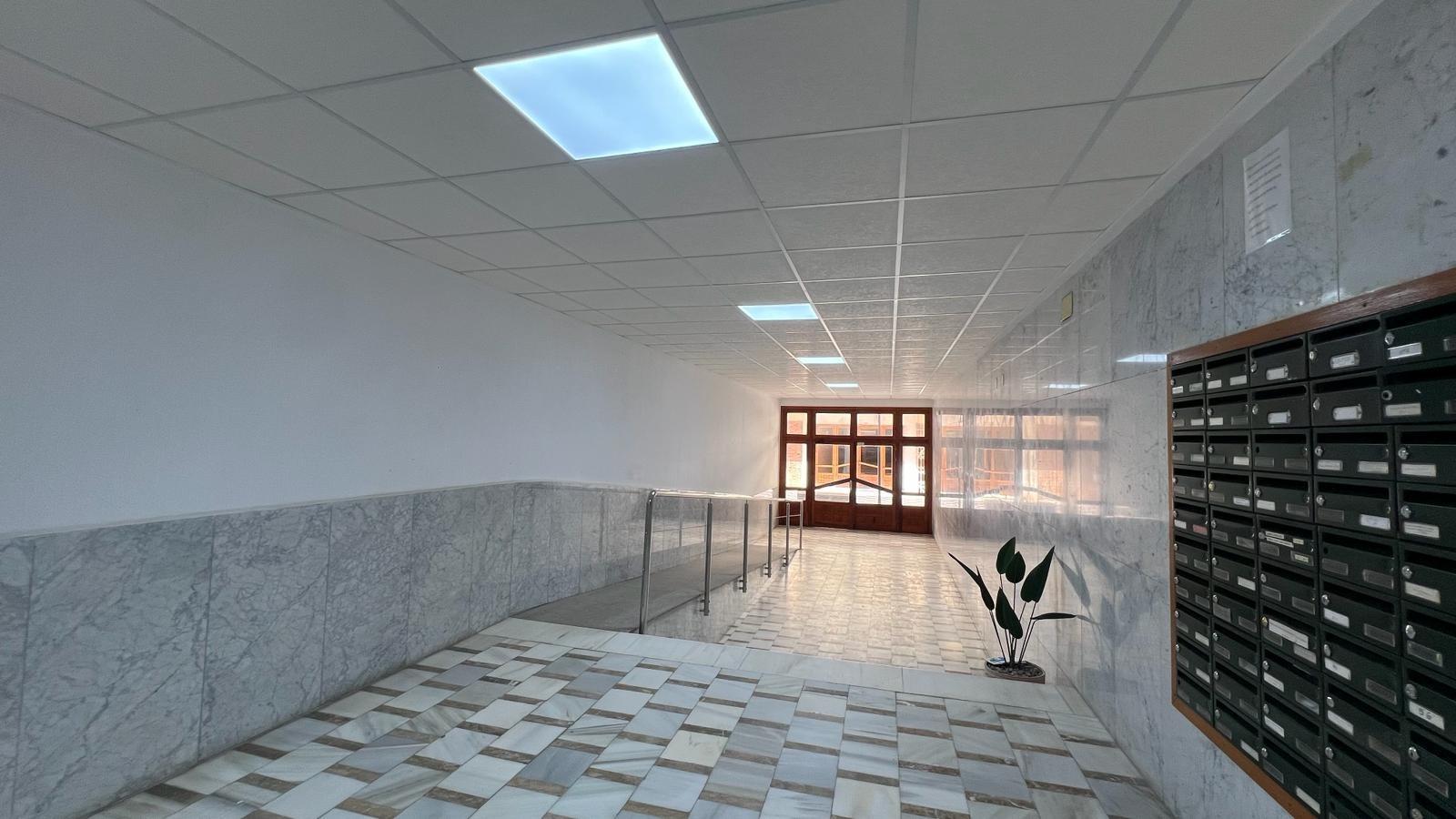 Bedroom with window and fitted furniture in 3-bedroom apartment, Acequion, Torrevieja