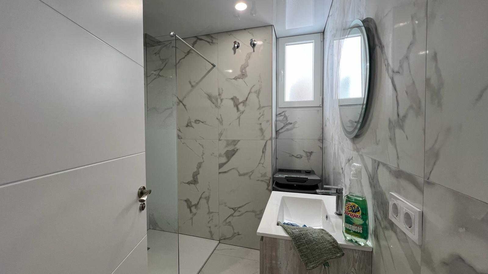 Second bedroom with window in 3-bedroom apartment, Acequion, Torrevieja
