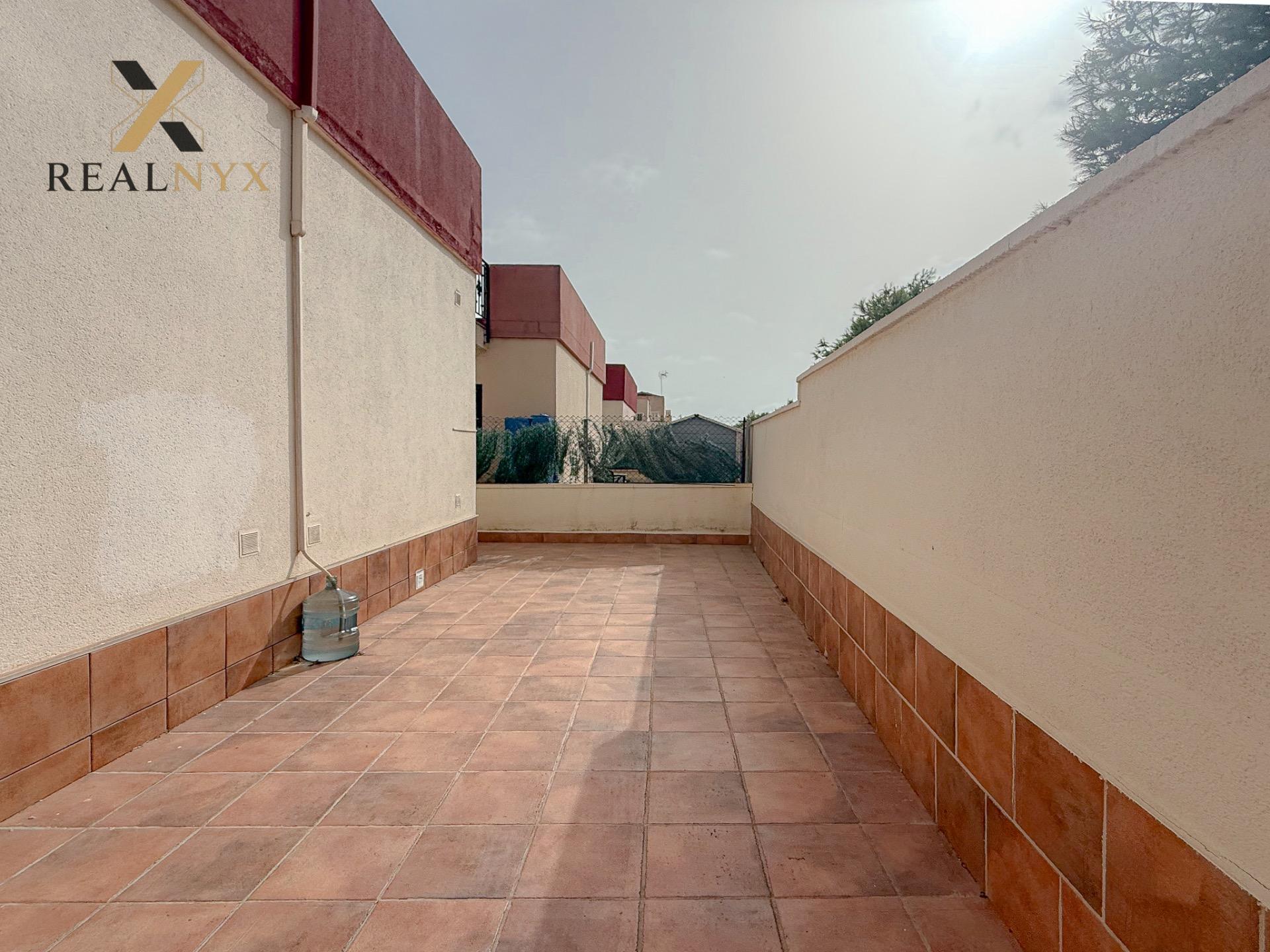 Communal pool with surrounding paving, gated urbanisation, Aguas Nuevas, Torrevieja