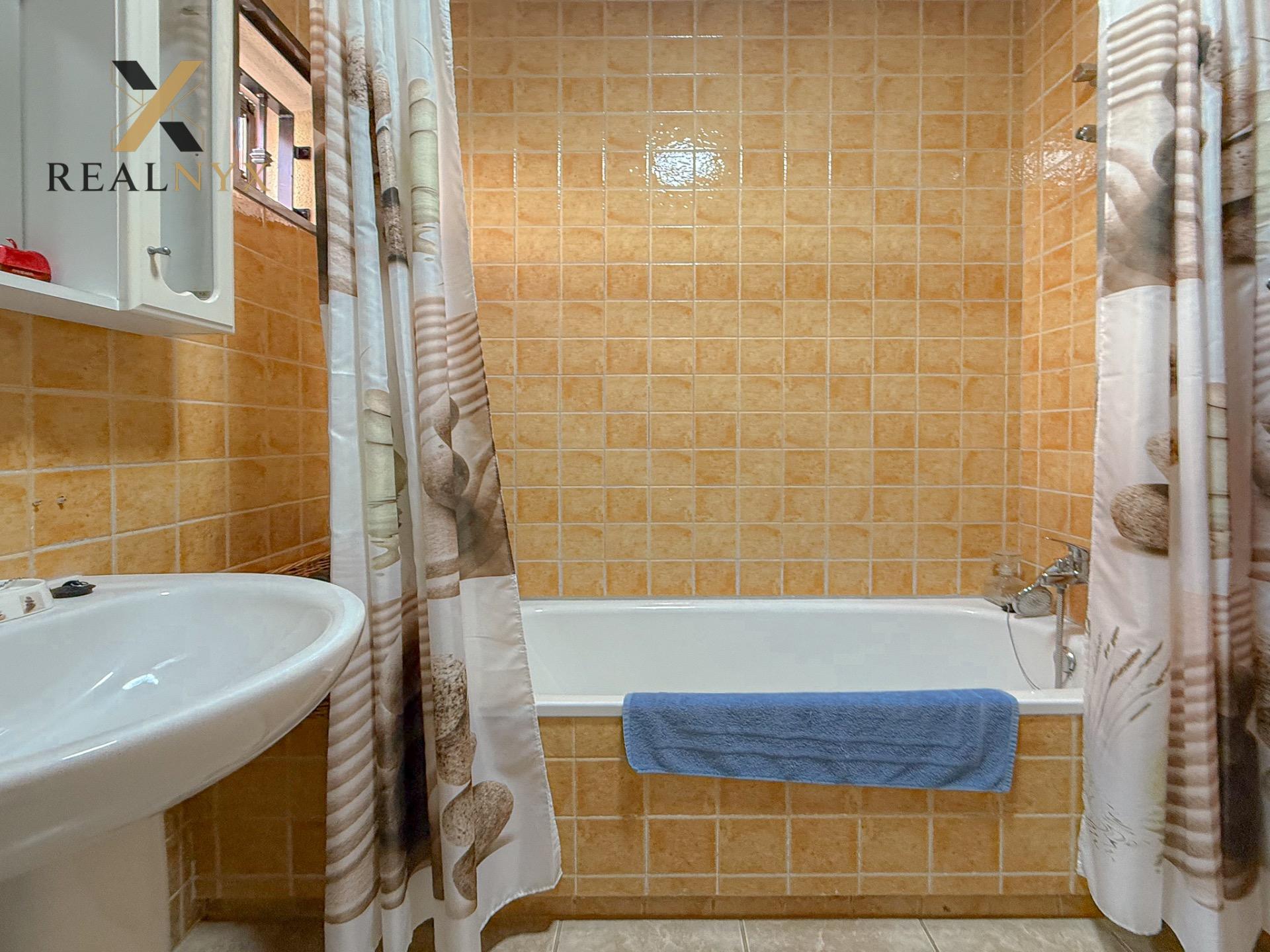 Tiled living area floor, Aguas Nuevas villa, Torrevieja