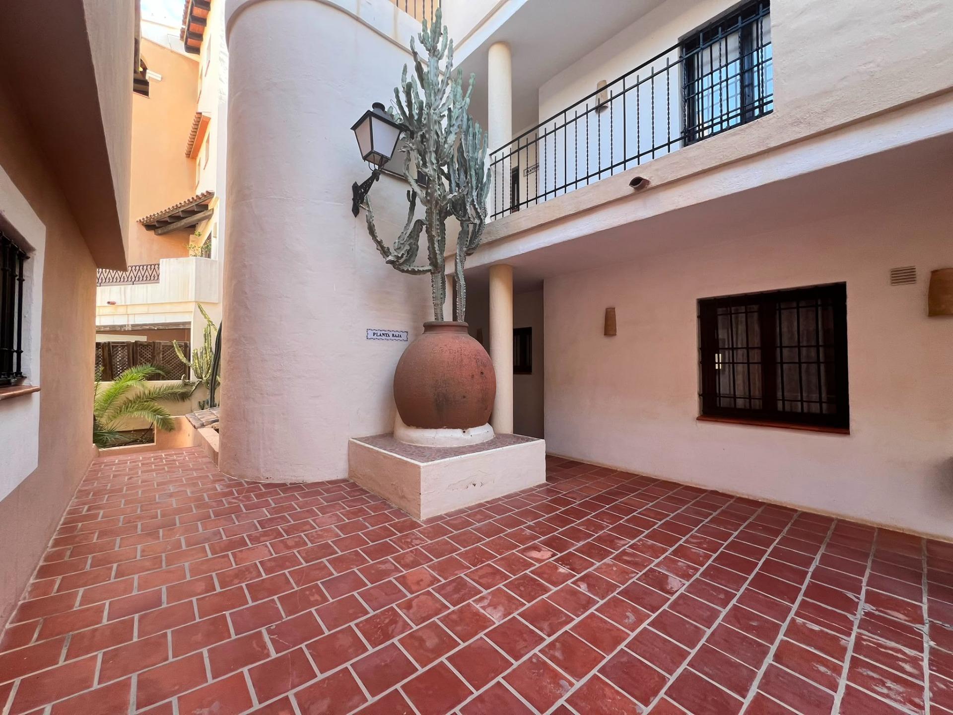 Bedroom with window, 1-bedroom ground-floor apartment, Playa de los Locos, Torrevieja