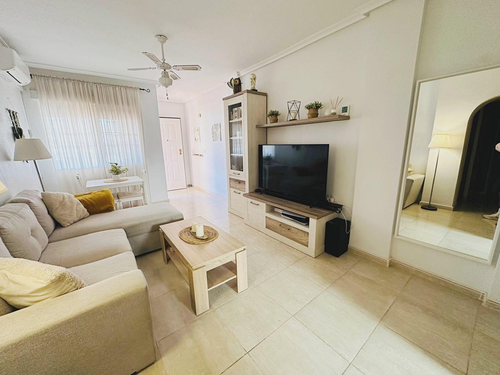 Separate kitchen in 2-bedroom ground-floor bungalow, Los Altos, Orihuela Costa