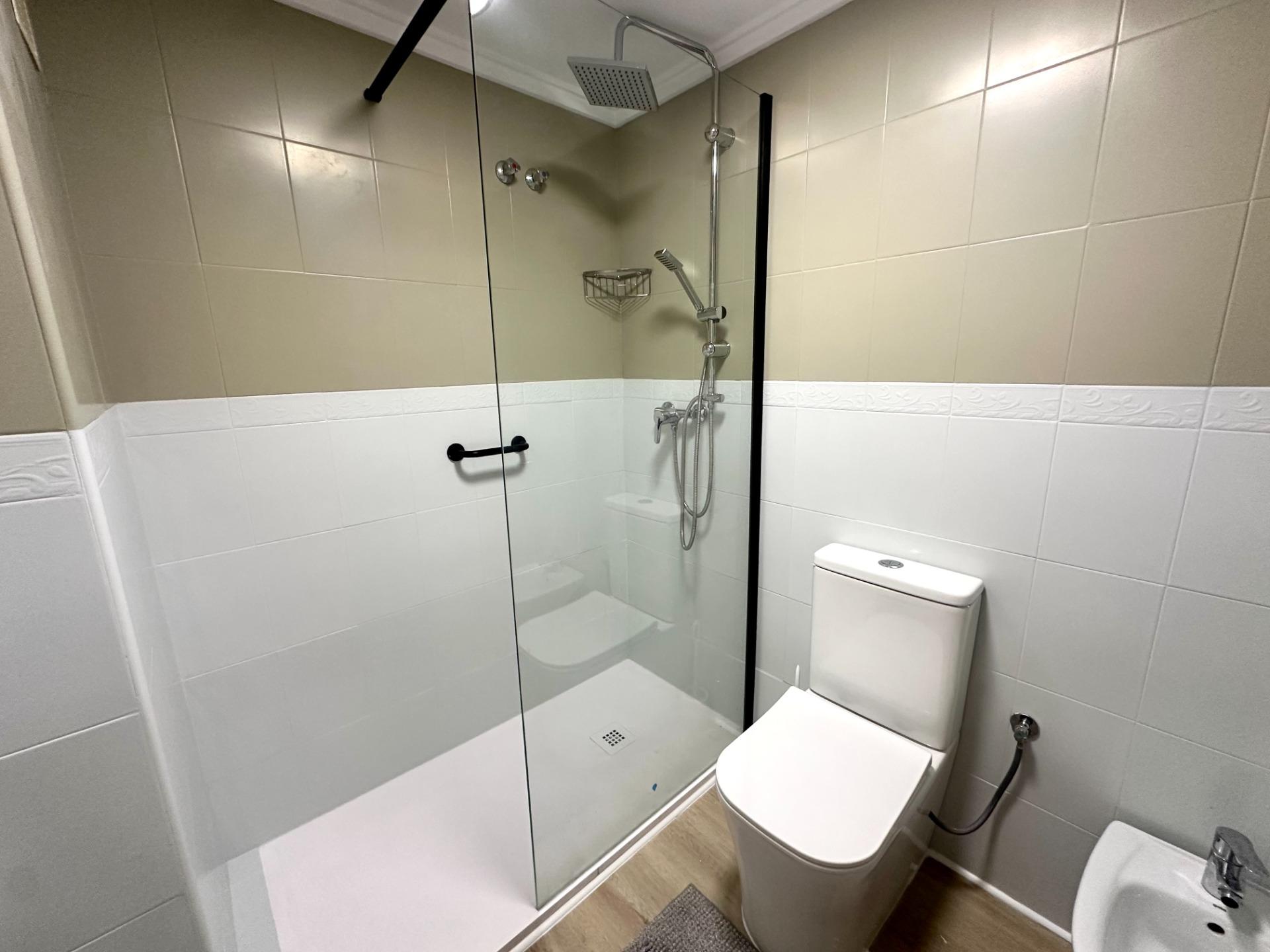 South-facing balcony on third floor of apartment, Playa del Cura, Torrevieja