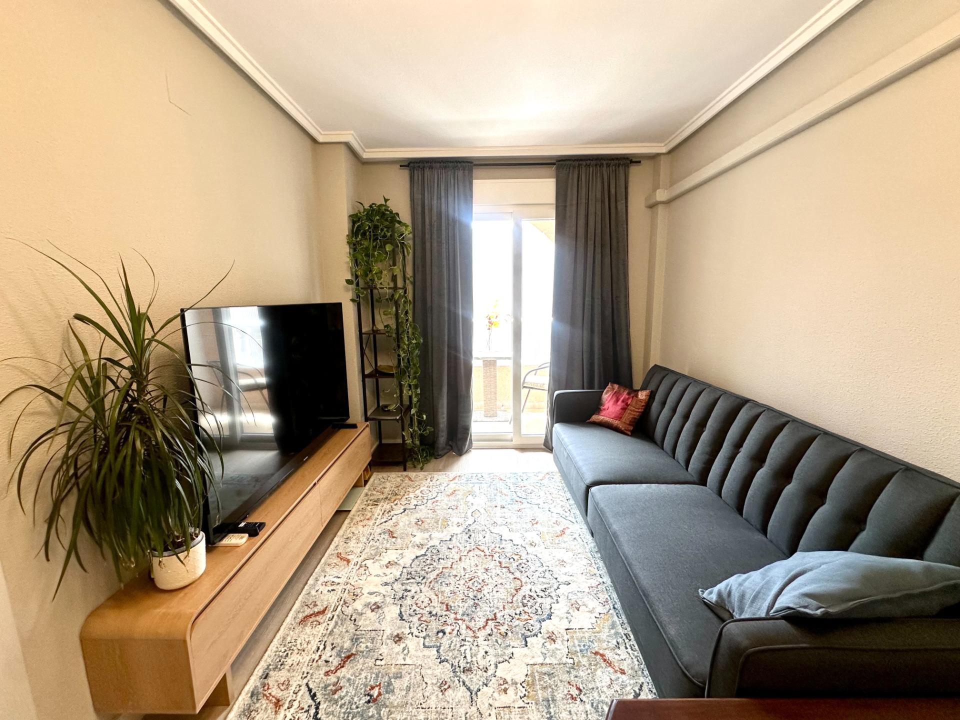 Seating area in open-plan living room, renovated apartment, Playa del Cura, Torrevieja