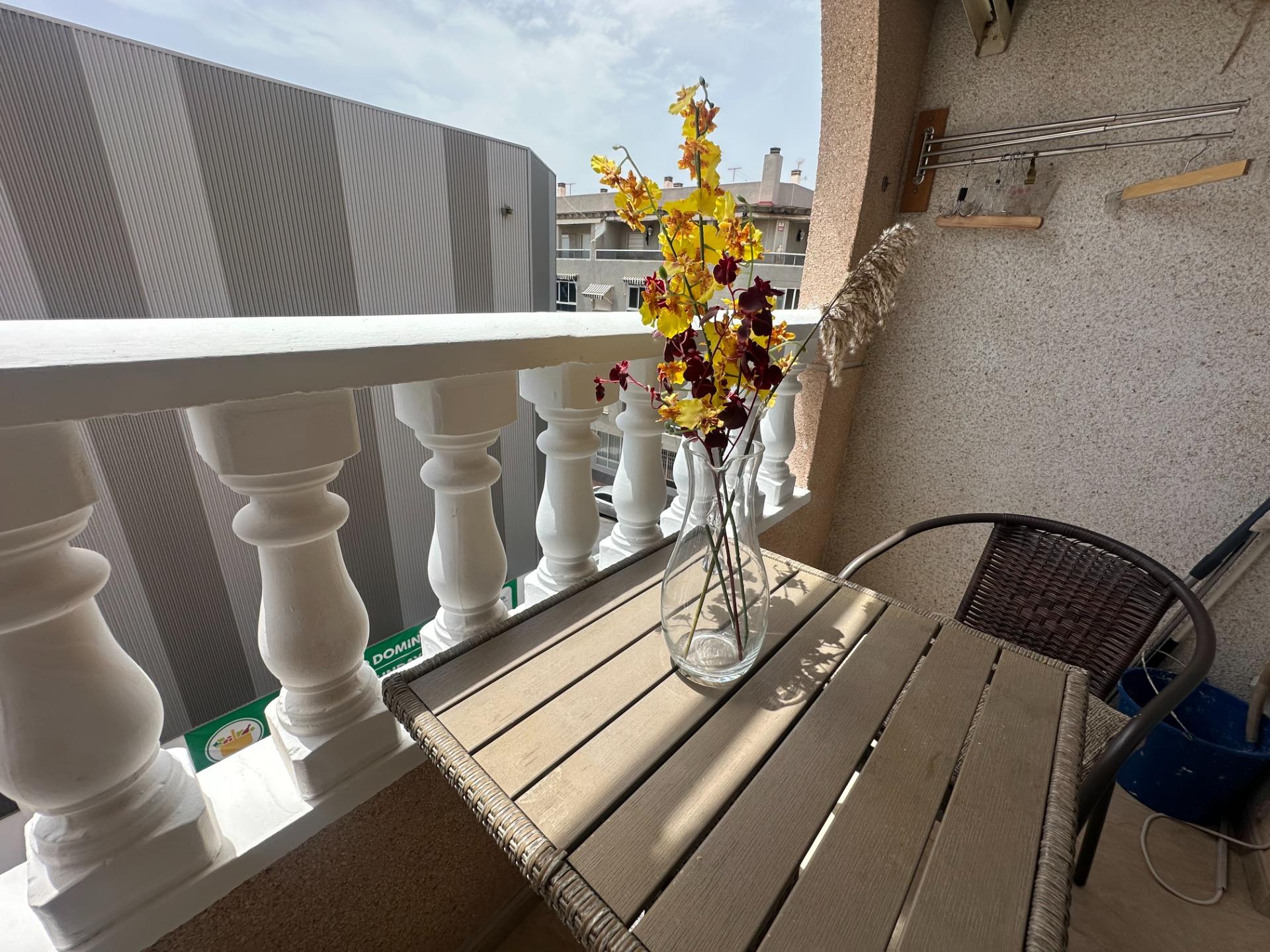Bathroom tiling and shower fittings, renovated apartment, Playa del Cura, Torrevieja