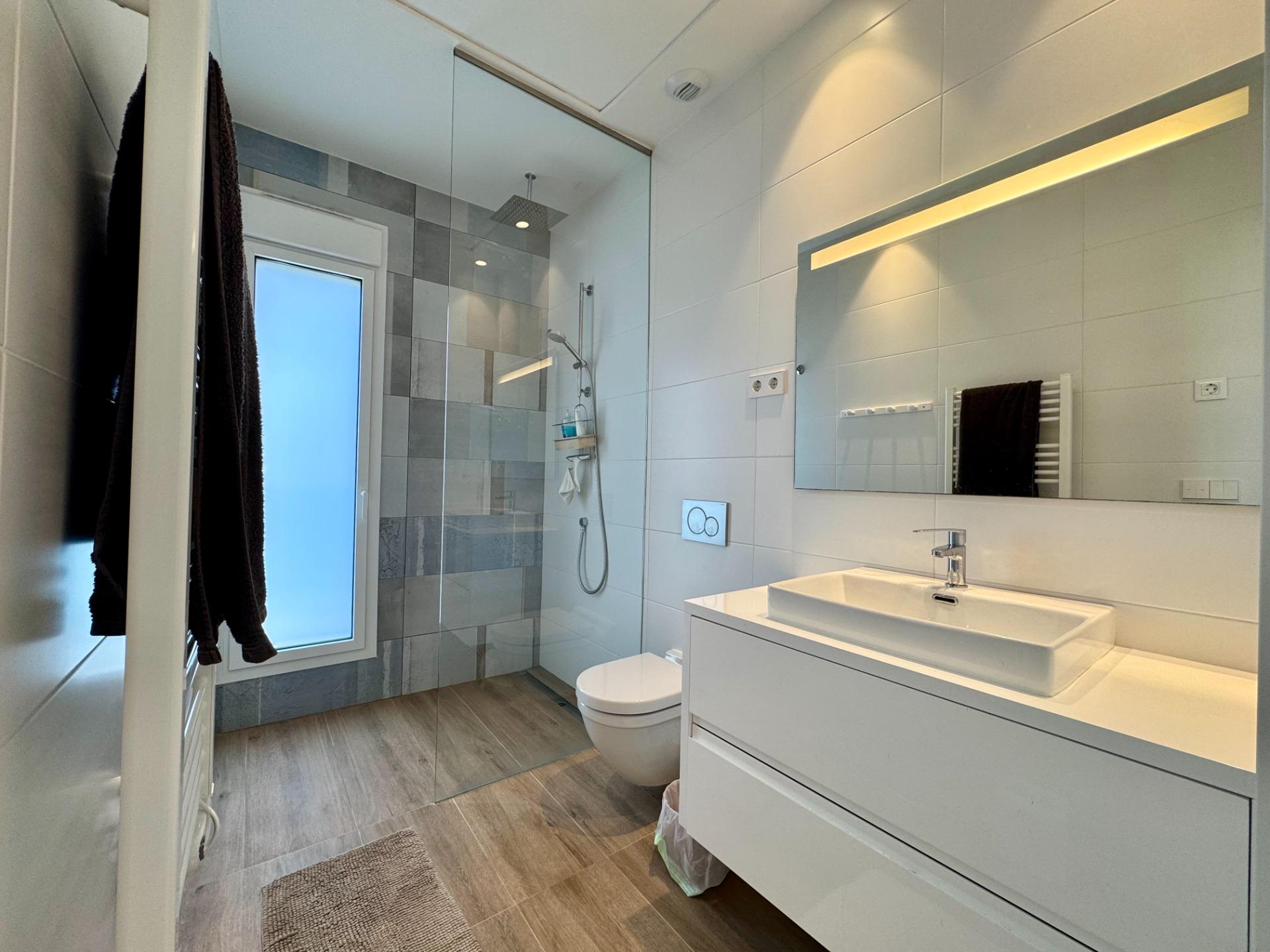 Second bedroom with built-in wardrobes, apartment in Las Colinas Golf, Orihuela