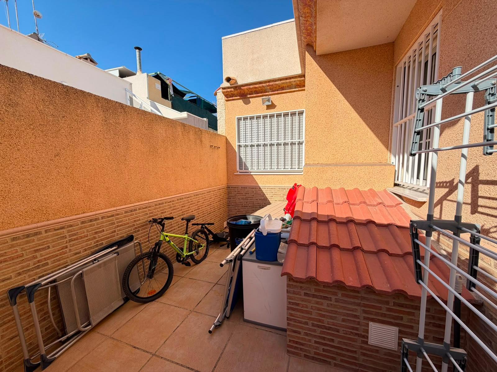 Family bathroom with Jacuzzi bath, 3-bedroom quad, Carrefour, Torrevieja
