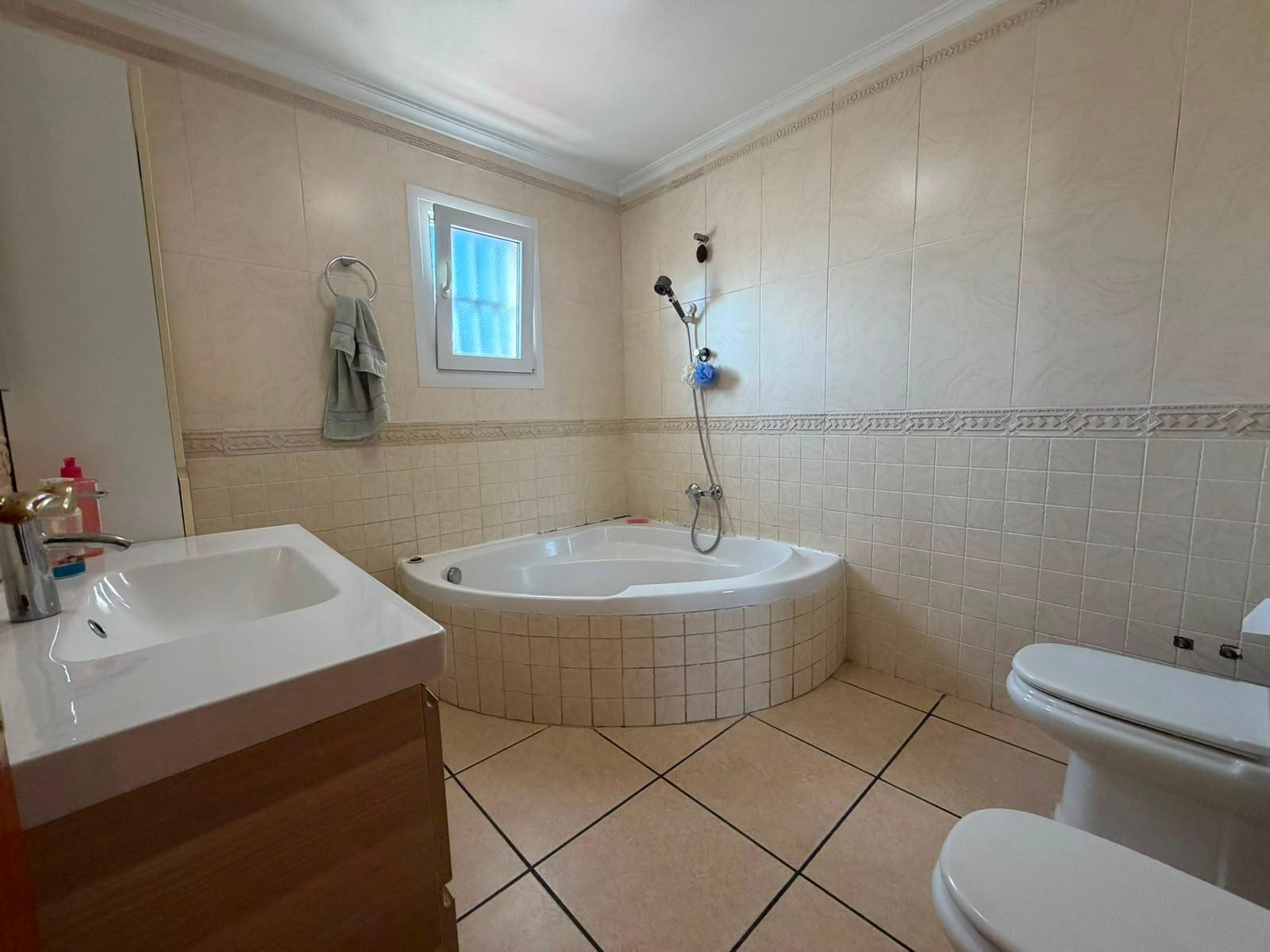 First-floor bedroom with fitted furniture, quad villa, Torrevieja