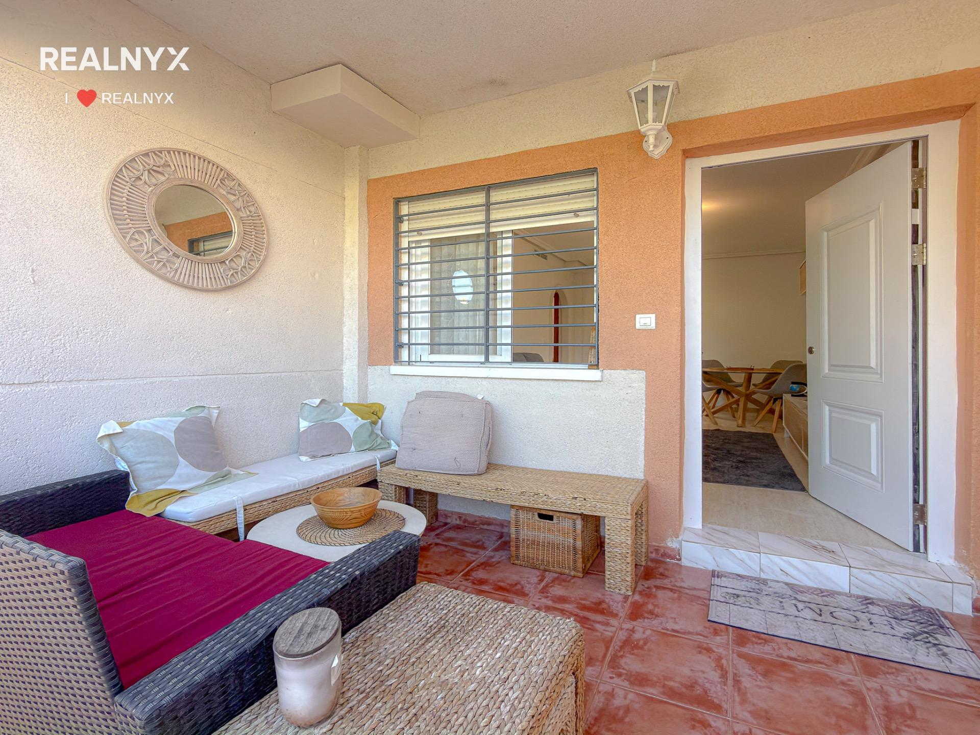 Bathroom with shower and fittings in 3-bedroom bungalow, Torreblanca, Torrevieja