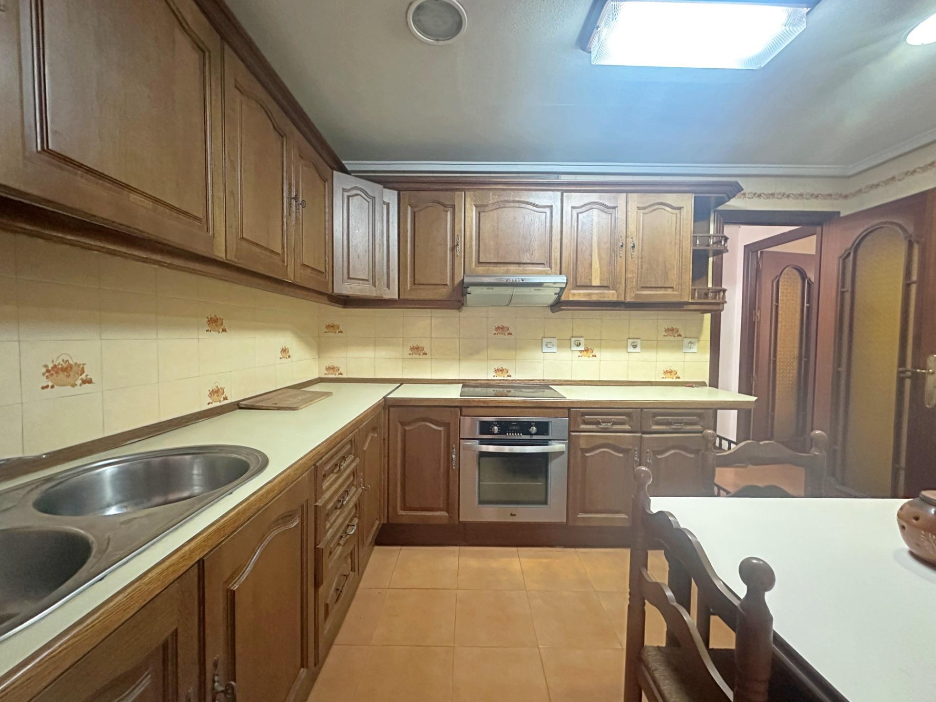 Second bedroom in 4-bedroom apartment, Centro, Torrevieja