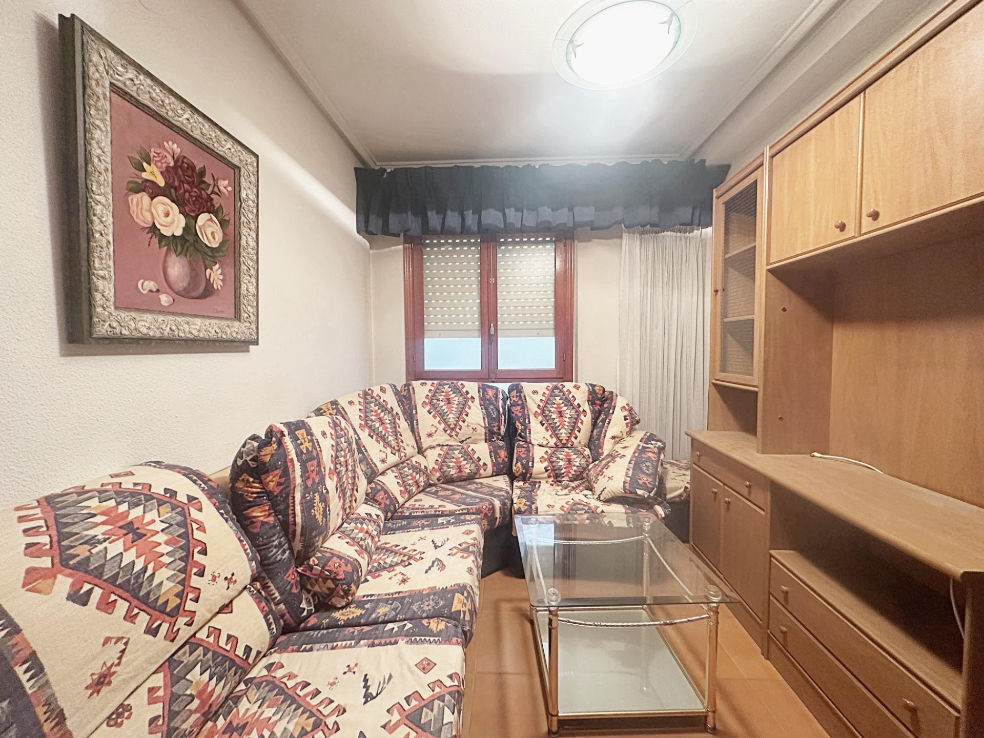 Bathroom with shower in 4-bedroom apartment, Centro, Torrevieja