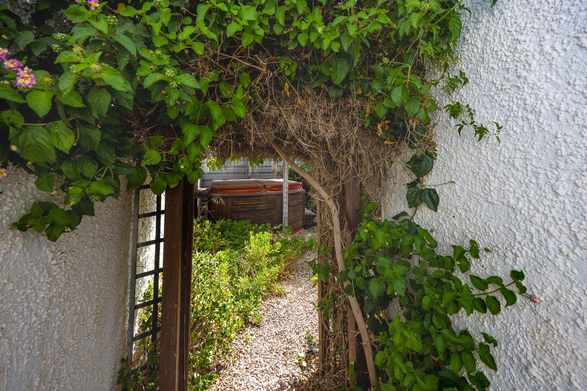 Dining space with door to terrace in La Siesta villa, Torrevieja