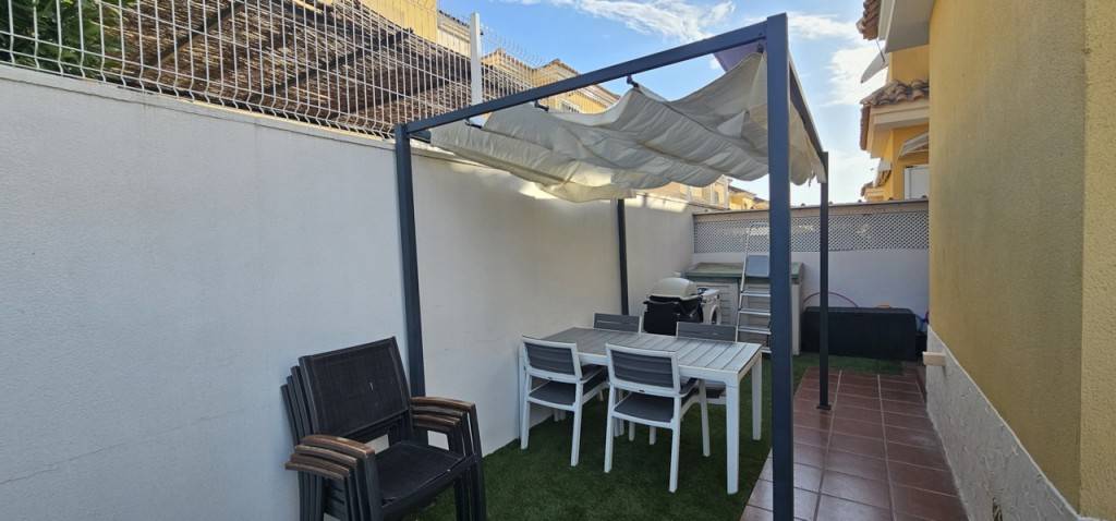 Communal pool area with surrounding paving, Lo Crispin, Algorfa