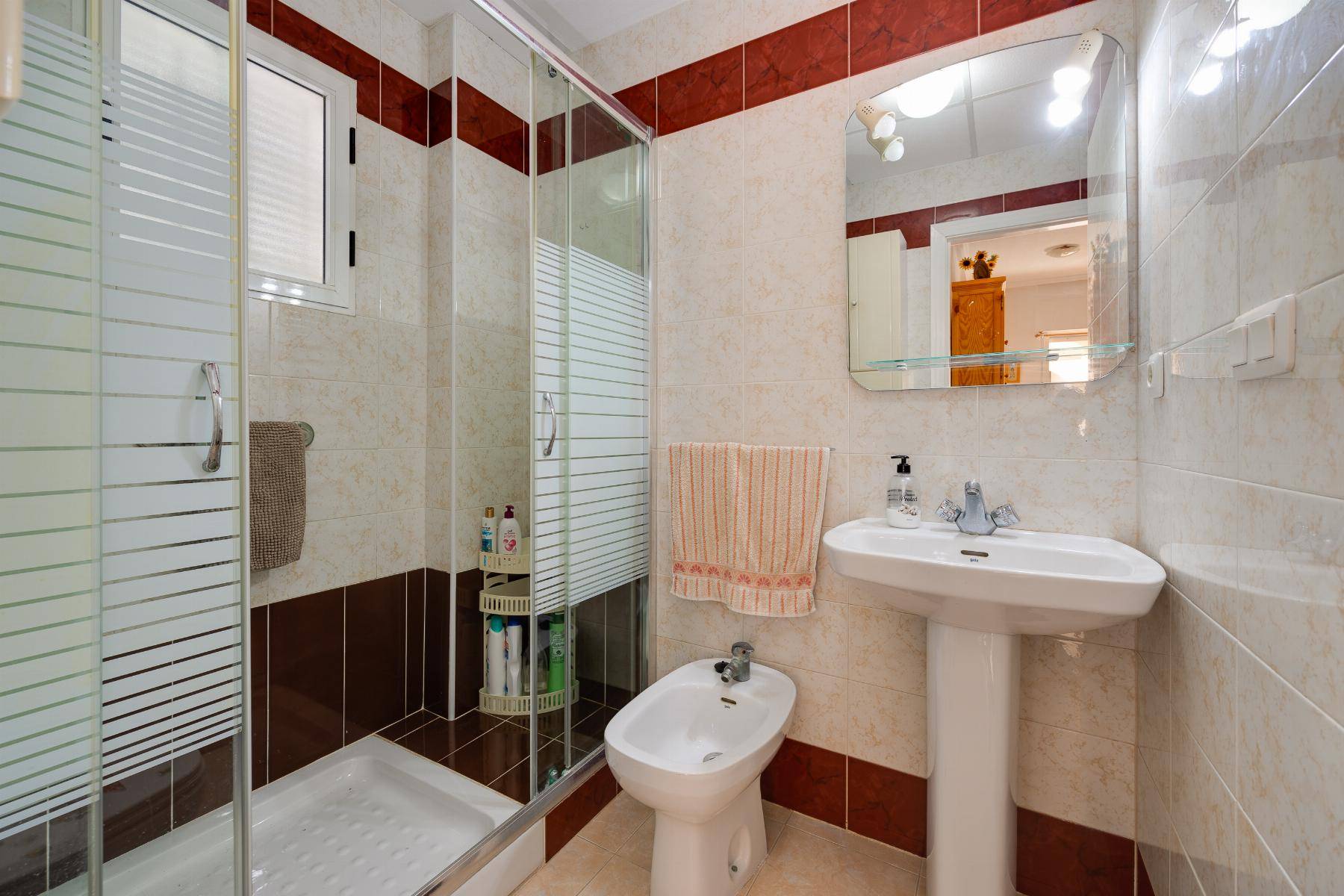 Built-in storage unit in bedroom, ground-floor bungalow, El Acequión