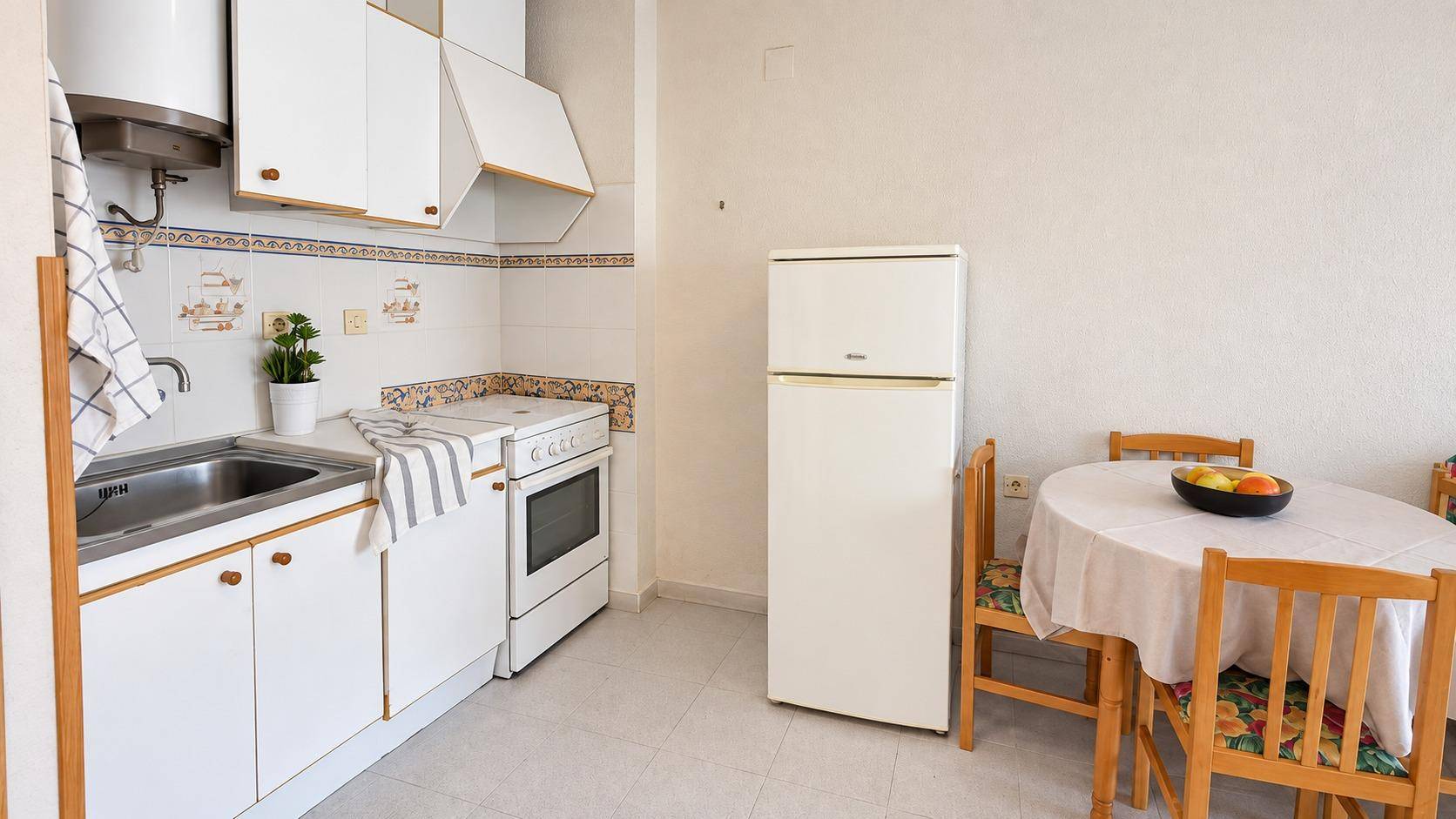 Hallway in 2-bedroom apartment, La Siesta, Torrevieja