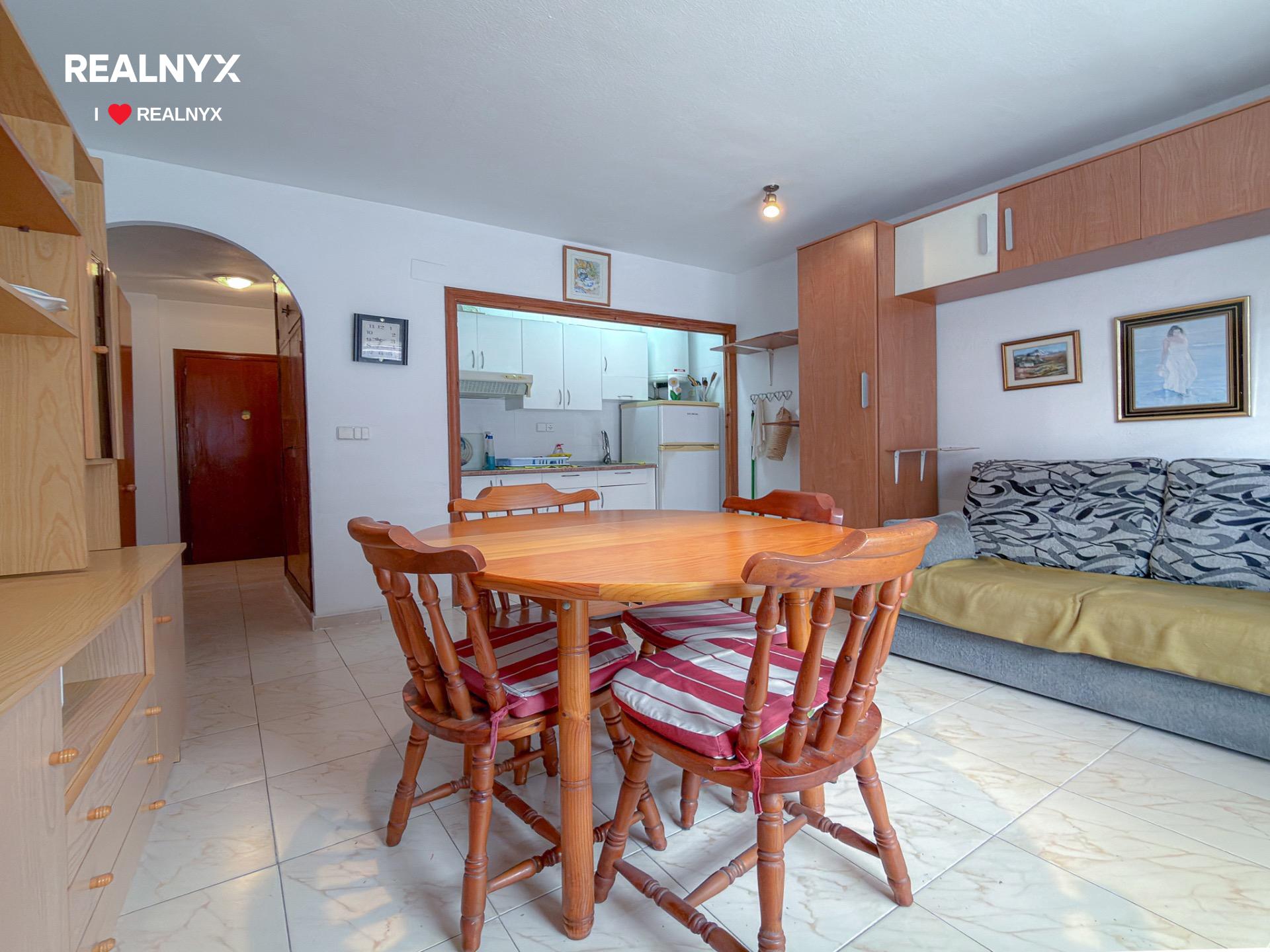Hallway or entrance area in studio apartment, Playa de los Locos, Torrevieja