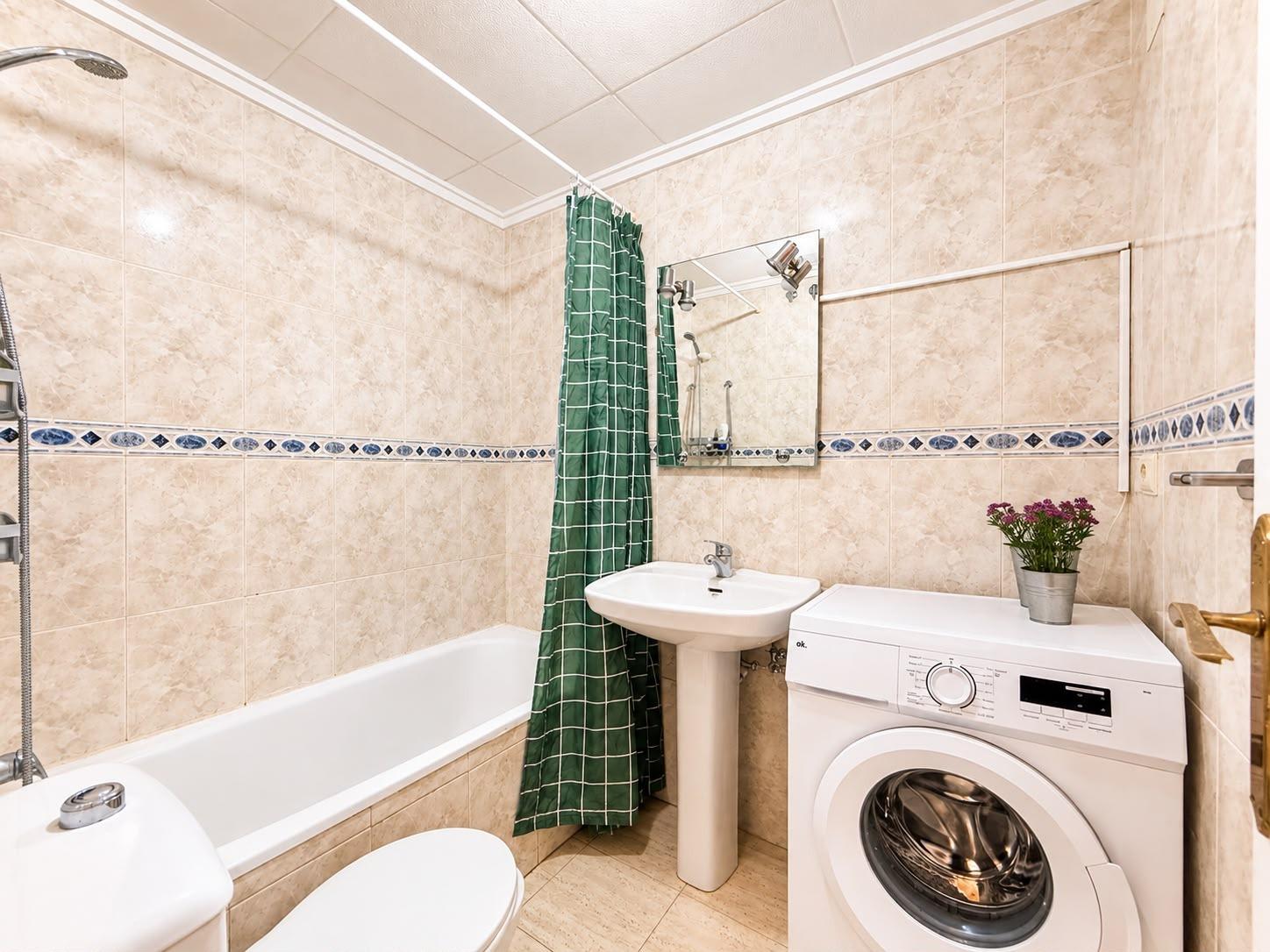 Kitchen area with appliances in studio apartment, Playa del Cura, Torrevieja