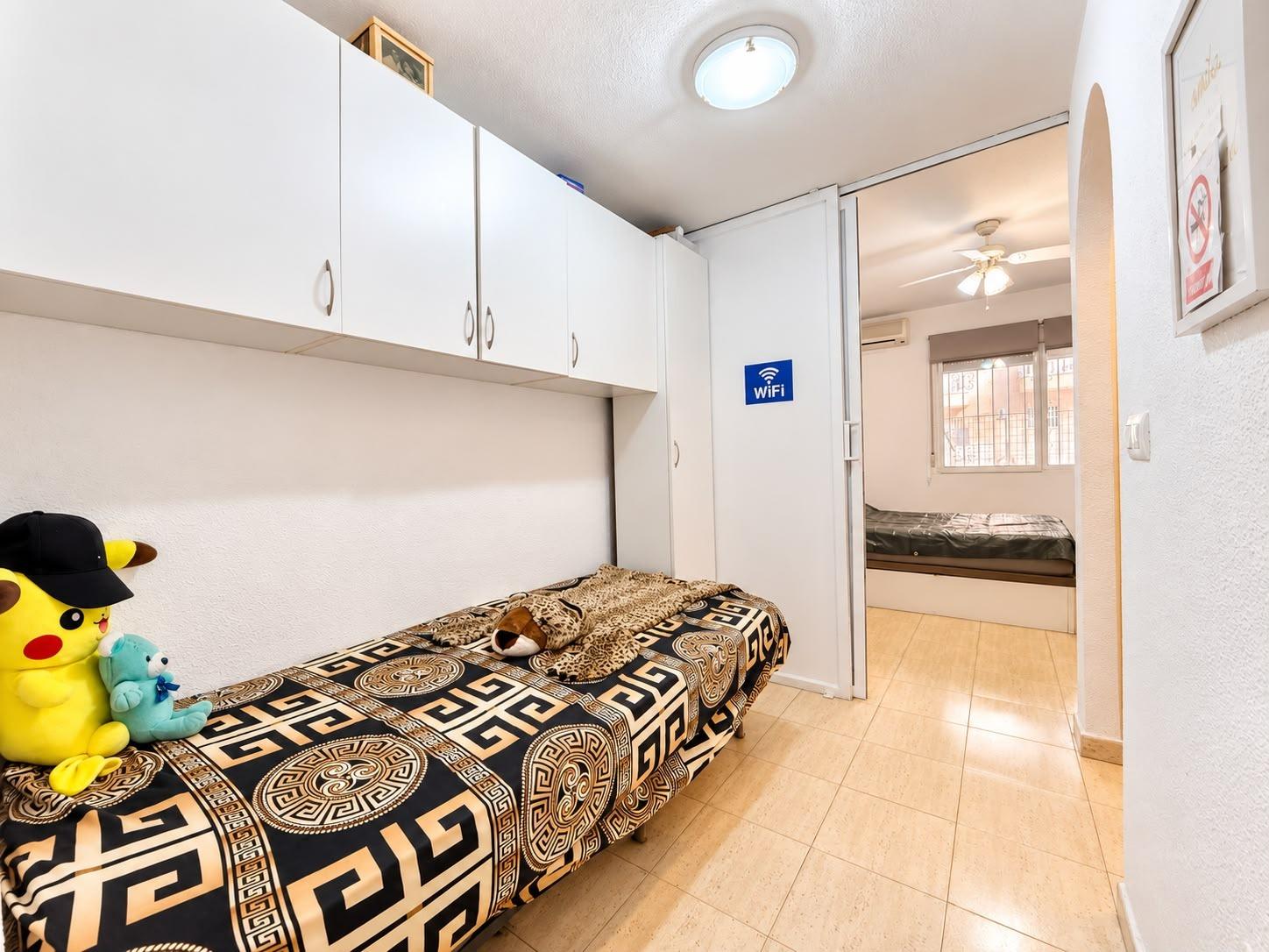 Terrace of ground-floor studio apartment in Playa del Cura, Torrevieja