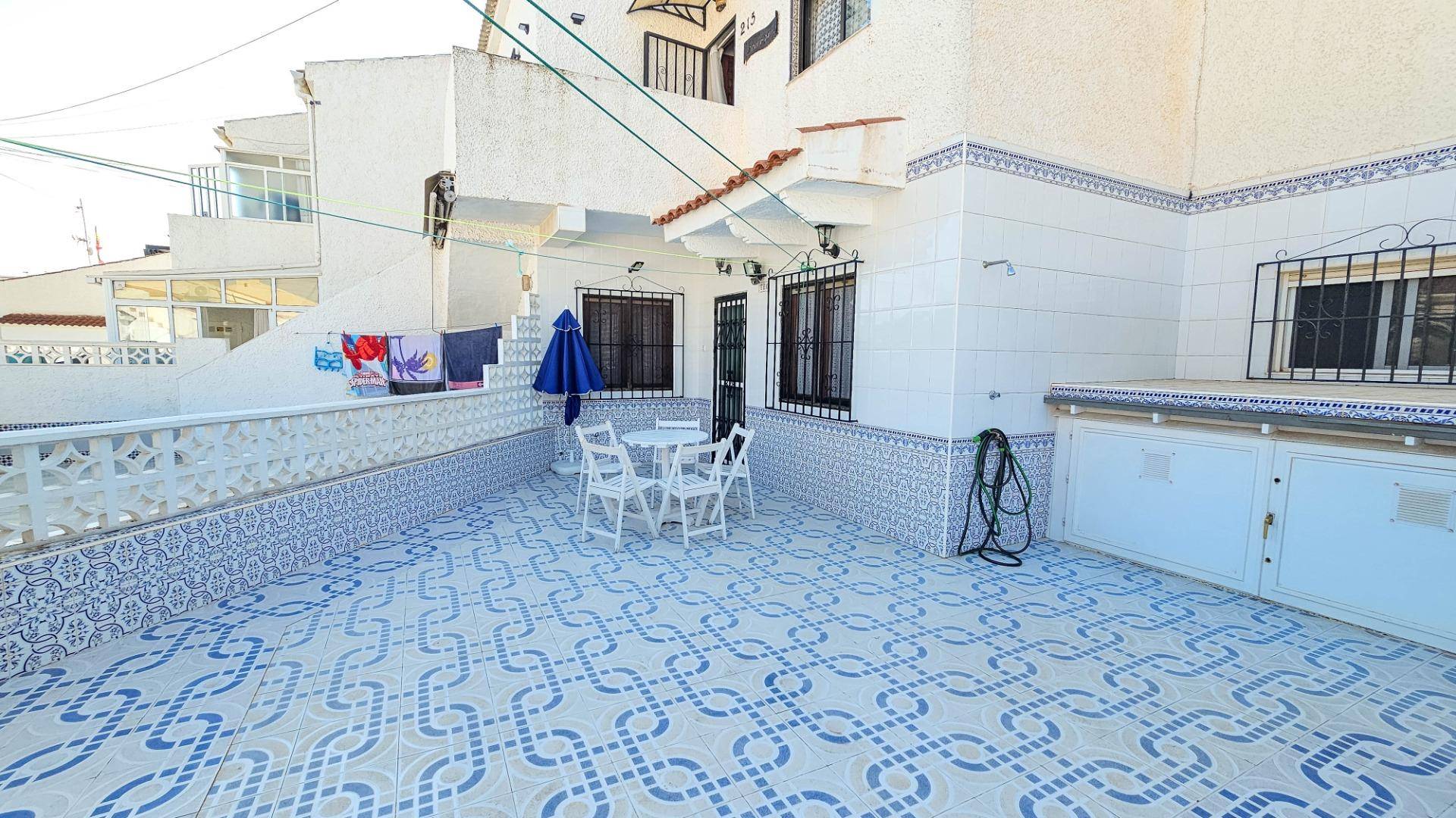Bathroom in ground-floor bungalow, Torretas, Torrevieja