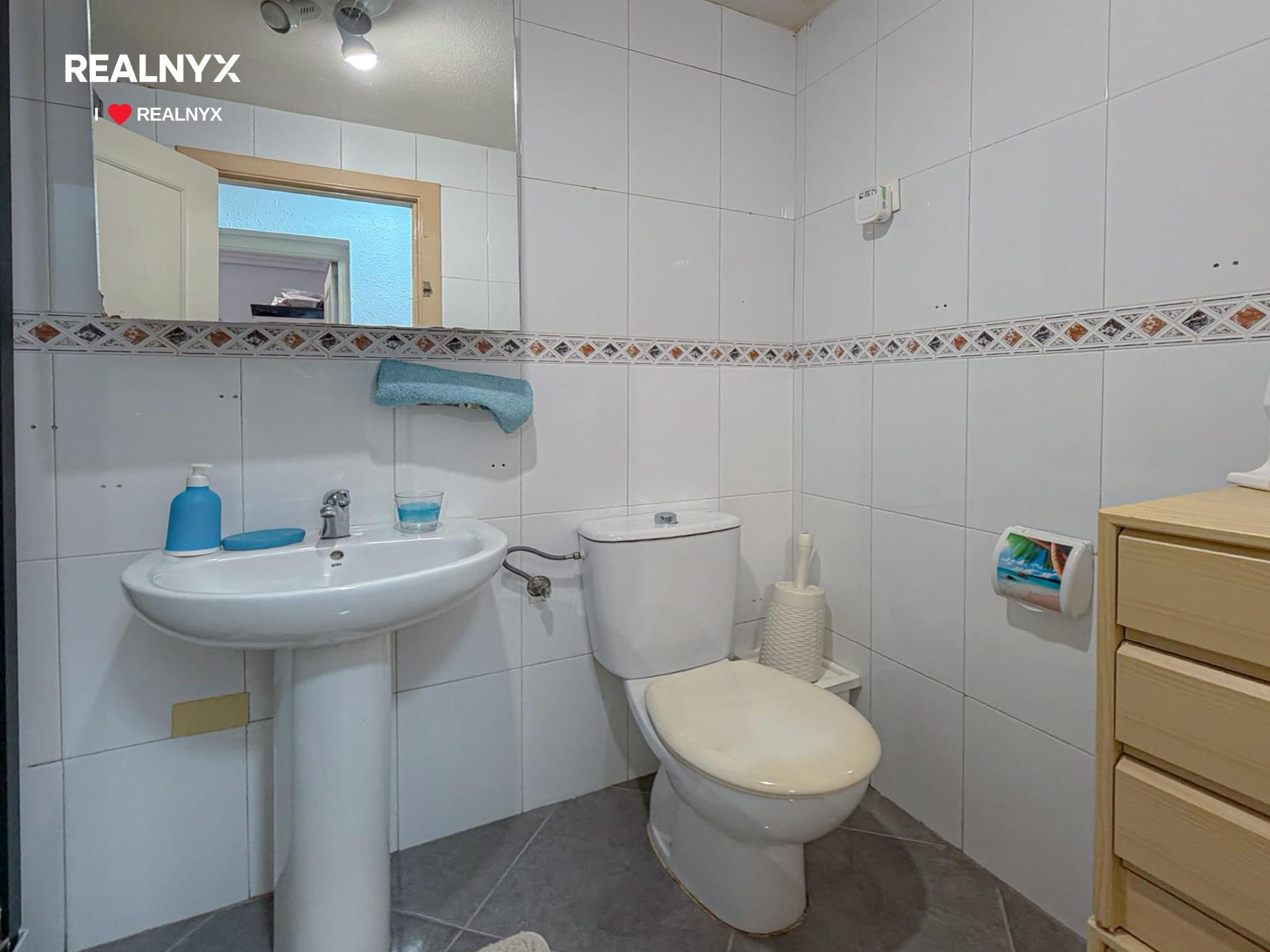 Interior hallway in 3-bedroom bungalow, La Siesta, Torrevieja