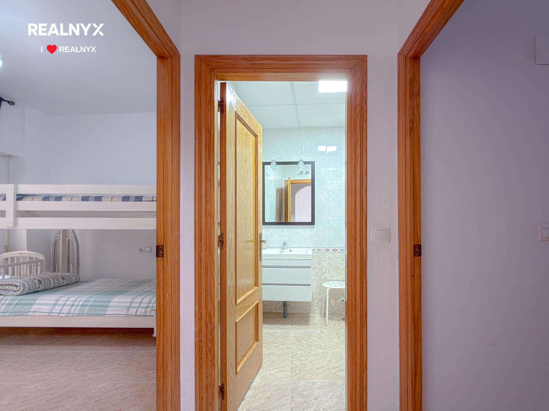 Bathroom fittings, 2-bedroom bungalow, Nueva Torrevieja
