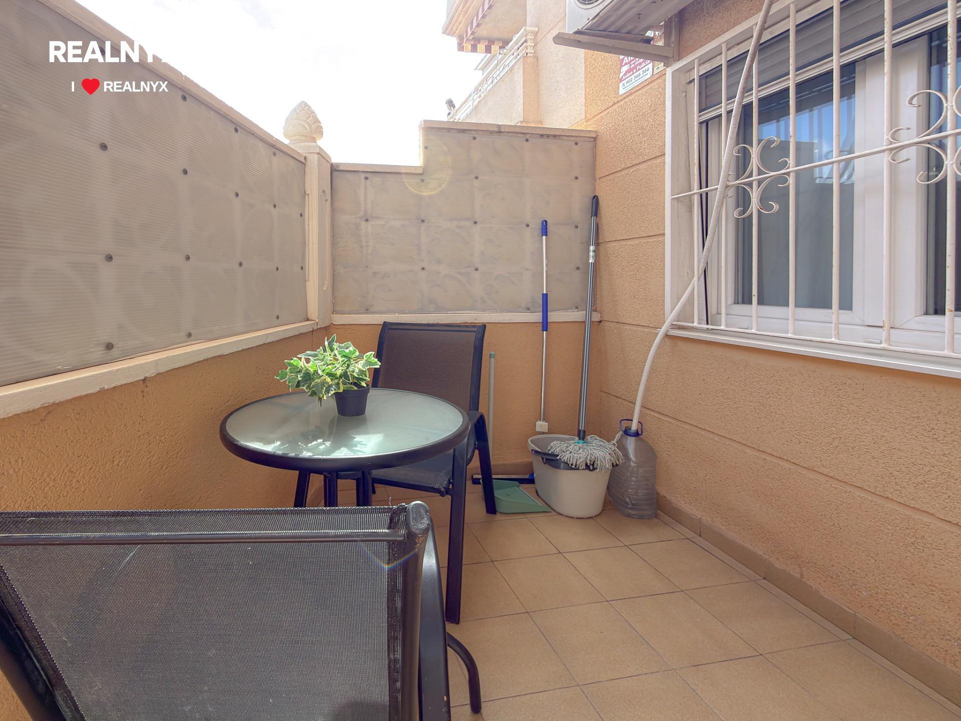 Patio area in 2-bedroom bungalow, Nueva Torrevieja, Torrevieja