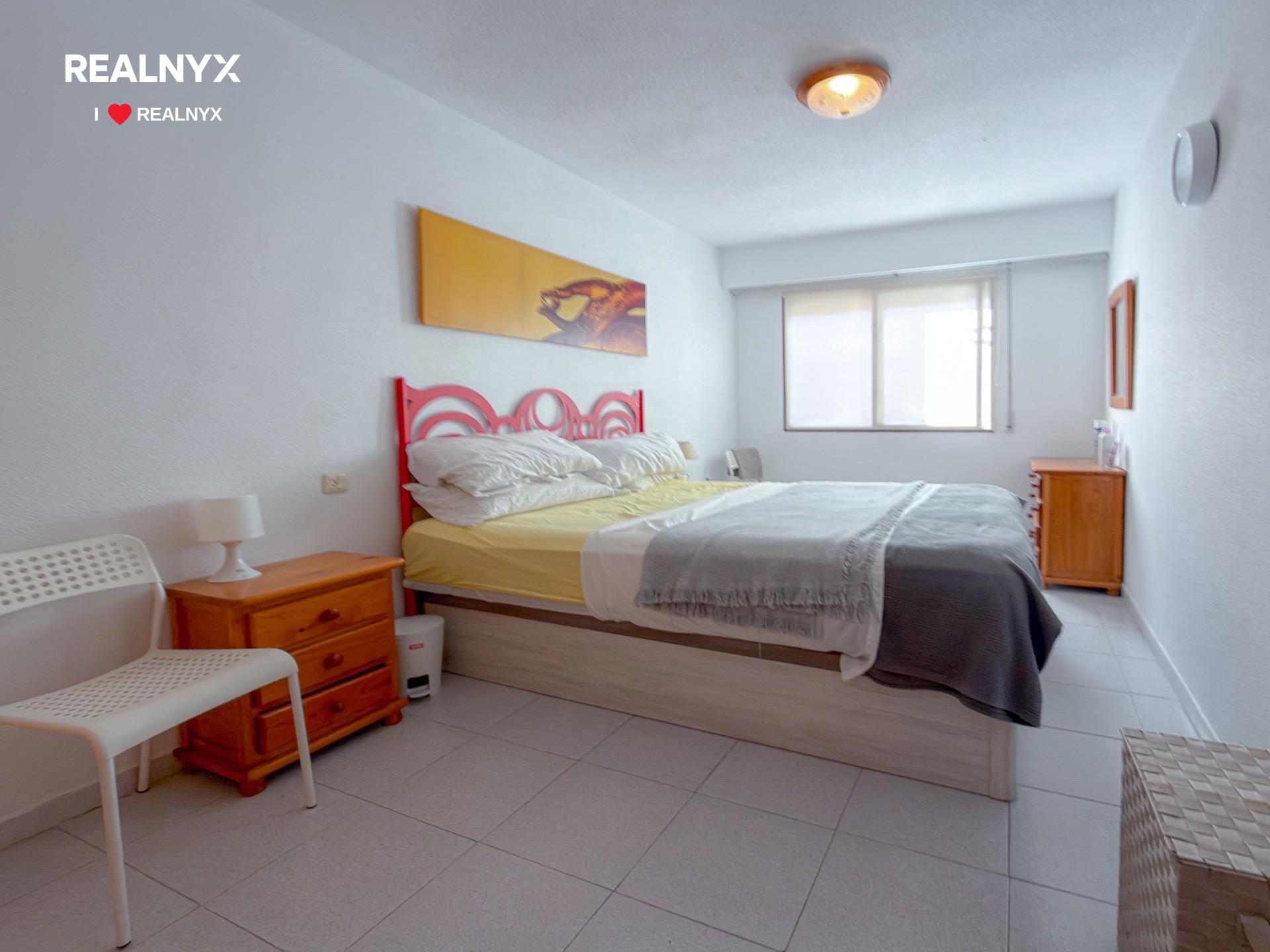 Natural light in living room, 3-bedroom apartment, Centro, Torrevieja